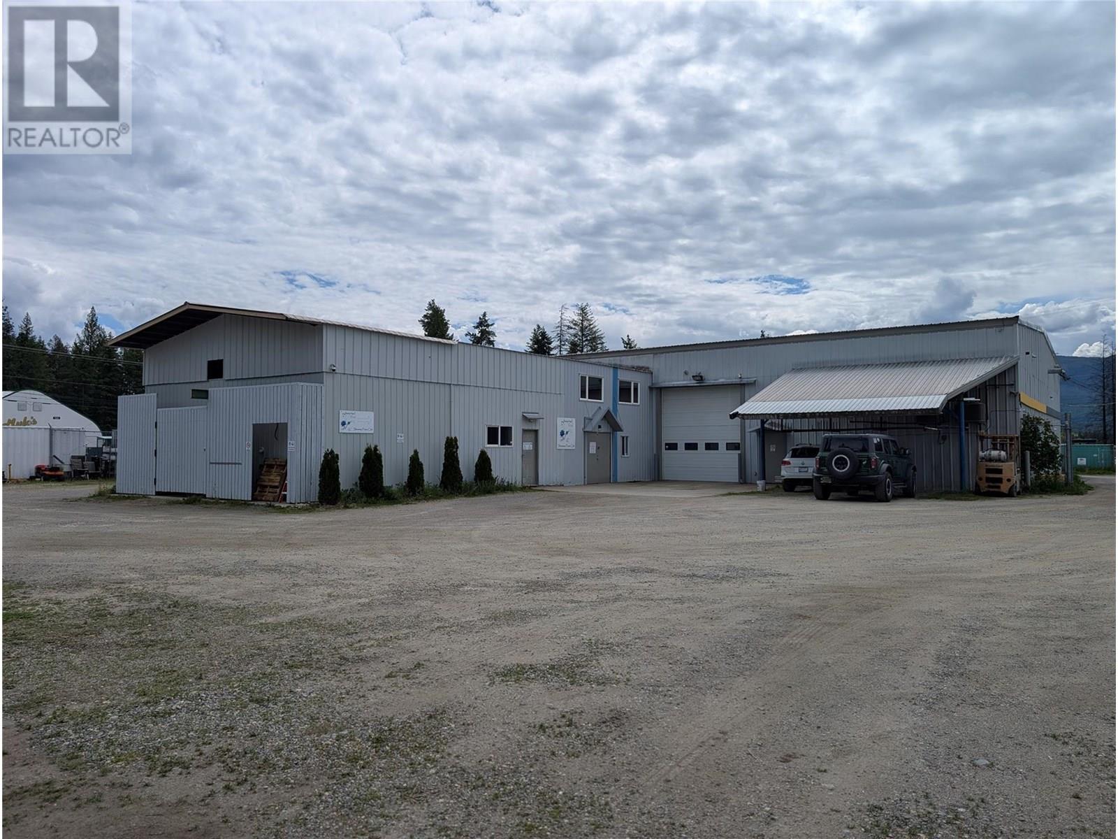 3838 Squilax Anglemont Road, Scotch Creek, British Columbia  V0E 1M5 - Photo 2 - 10349371