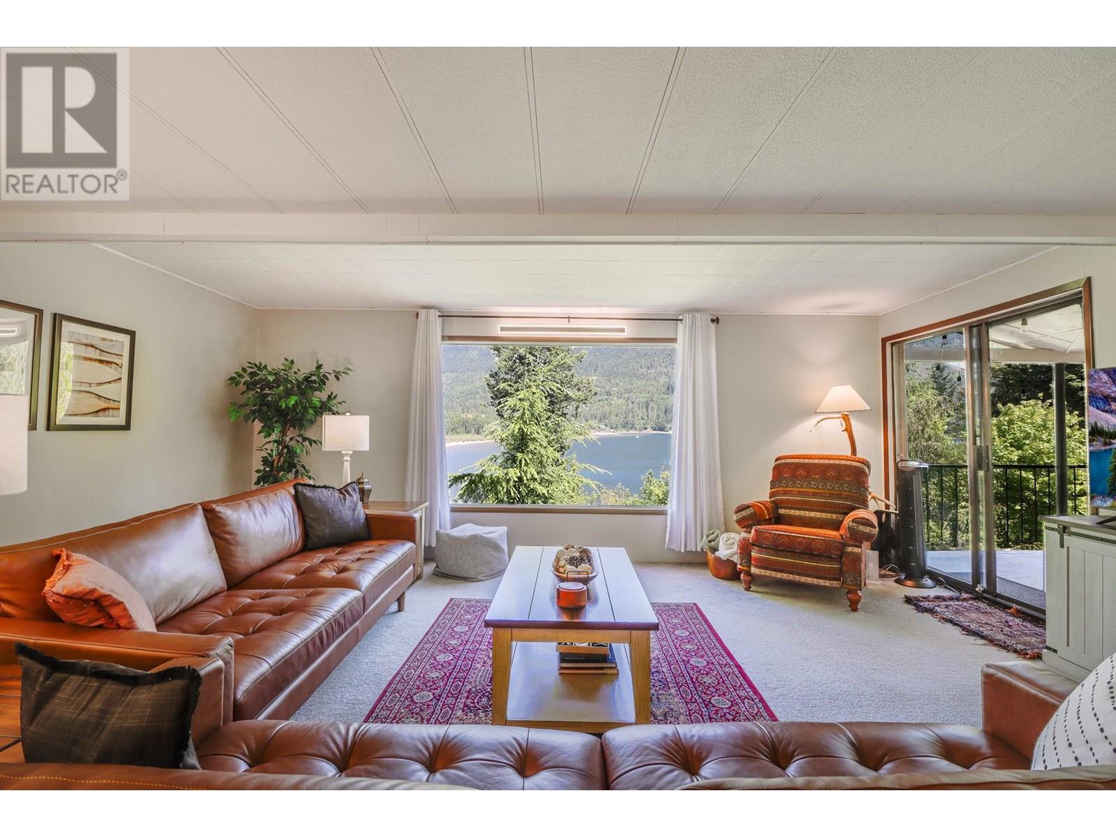 15730 Peters Road, Crawford Bay, British Columbia  V0B 1E0 - Photo 14 - 10349749