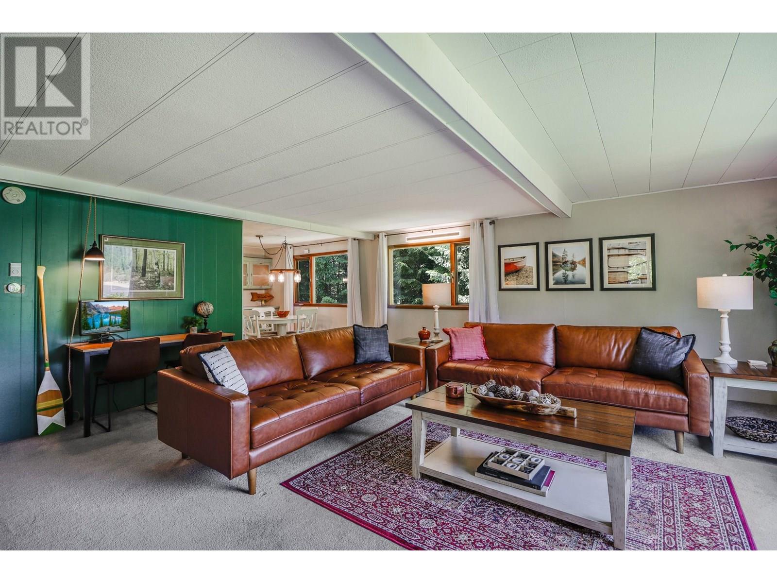 15730 Peters Road, Crawford Bay, British Columbia  V0B 1E0 - Photo 16 - 10349749