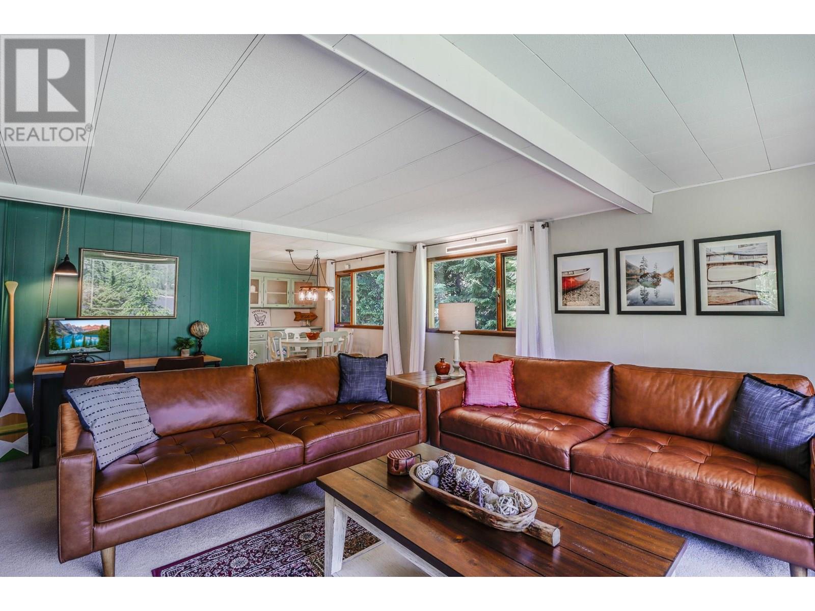 15730 Peters Road, Crawford Bay, British Columbia  V0B 1E0 - Photo 17 - 10349749