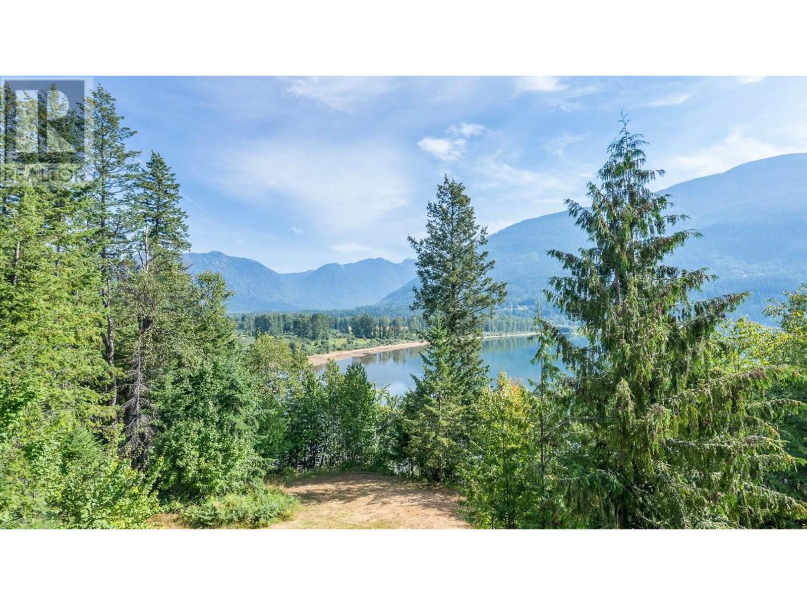 15730 Peters Road, Crawford Bay, British Columbia  V0B 1E0 - Photo 21 - 10349749