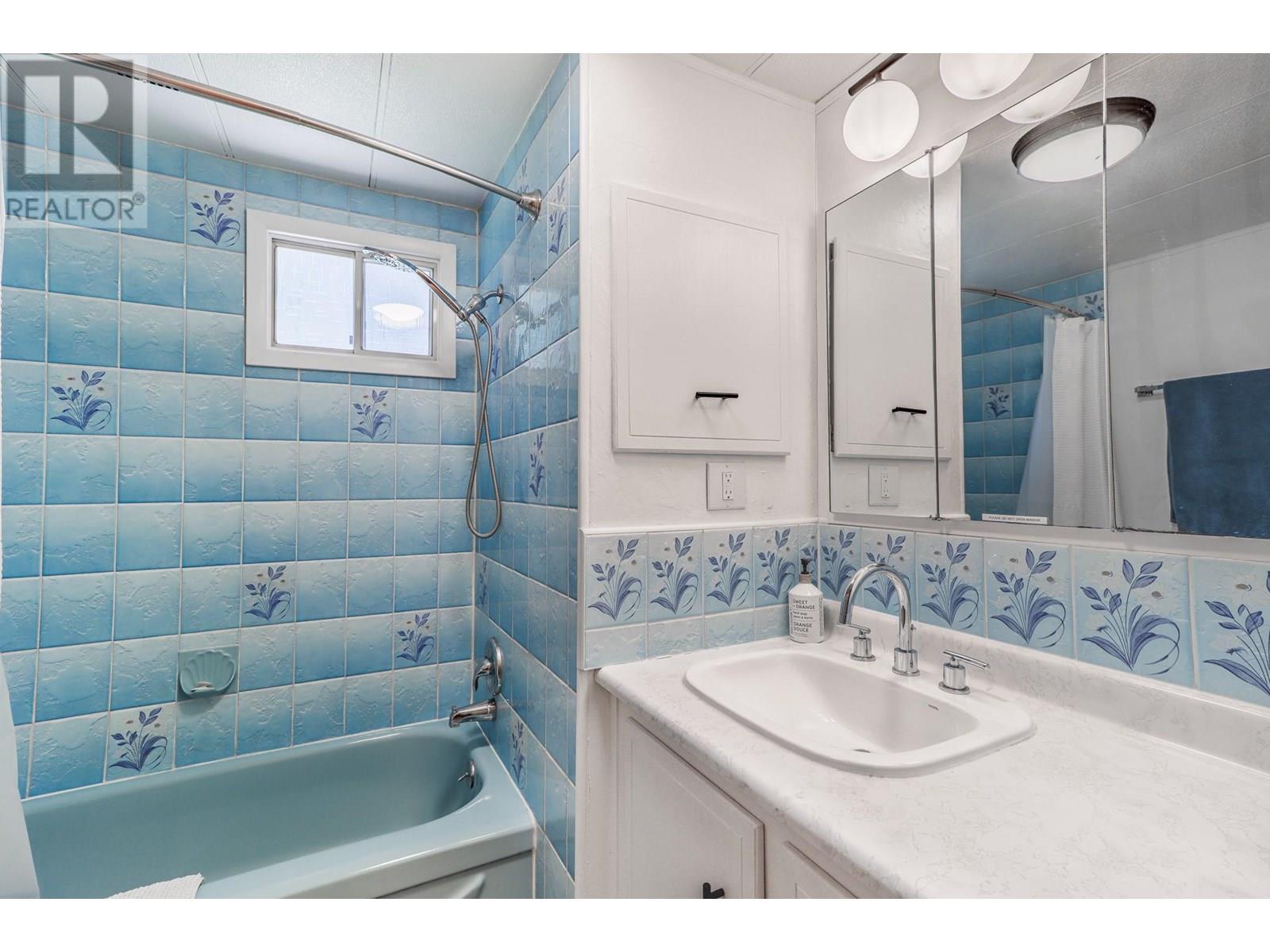 15730 Peters Road, Crawford Bay, British Columbia  V0B 1E0 - Photo 30 - 10349749