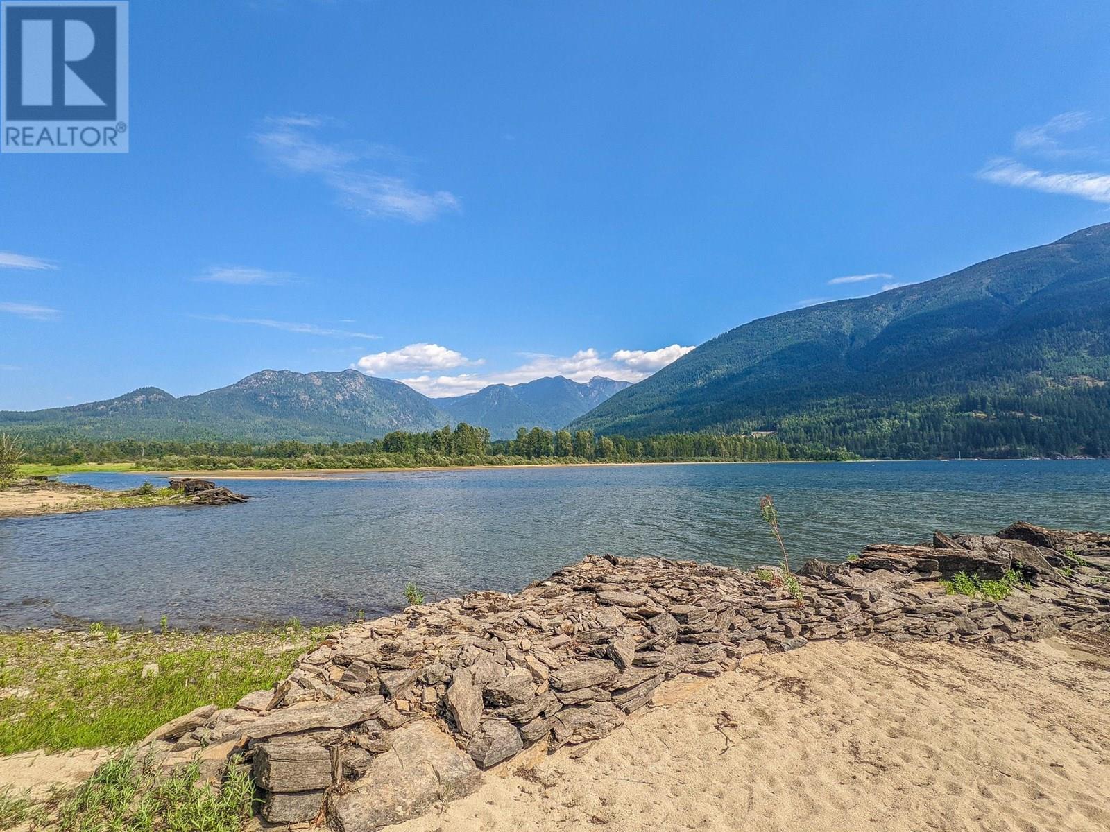 15730 Peters Road, Crawford Bay, British Columbia  V0B 1E0 - Photo 40 - 10349749