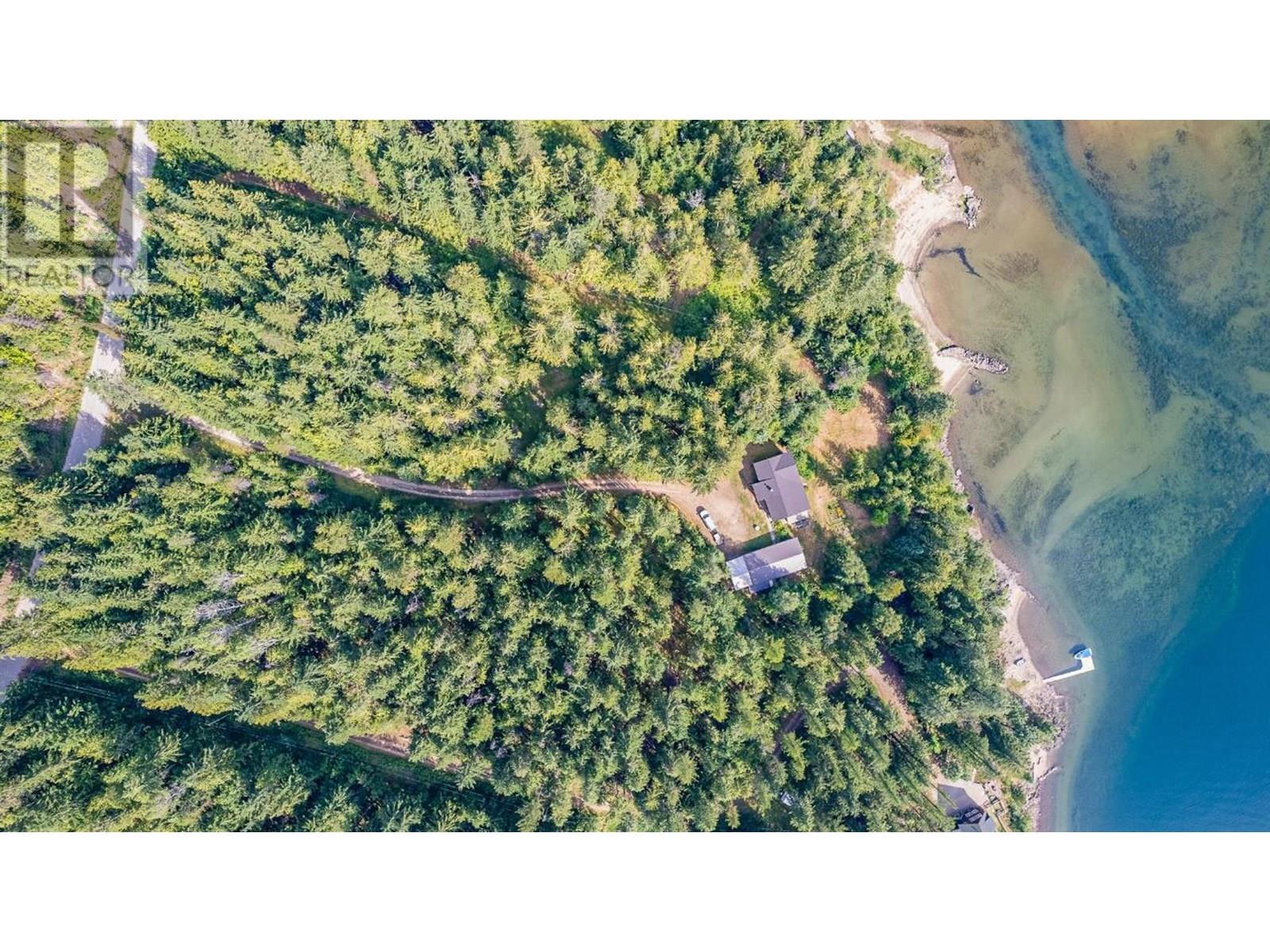 15730 Peters Road, Crawford Bay, British Columbia  V0B 1E0 - Photo 9 - 10349749