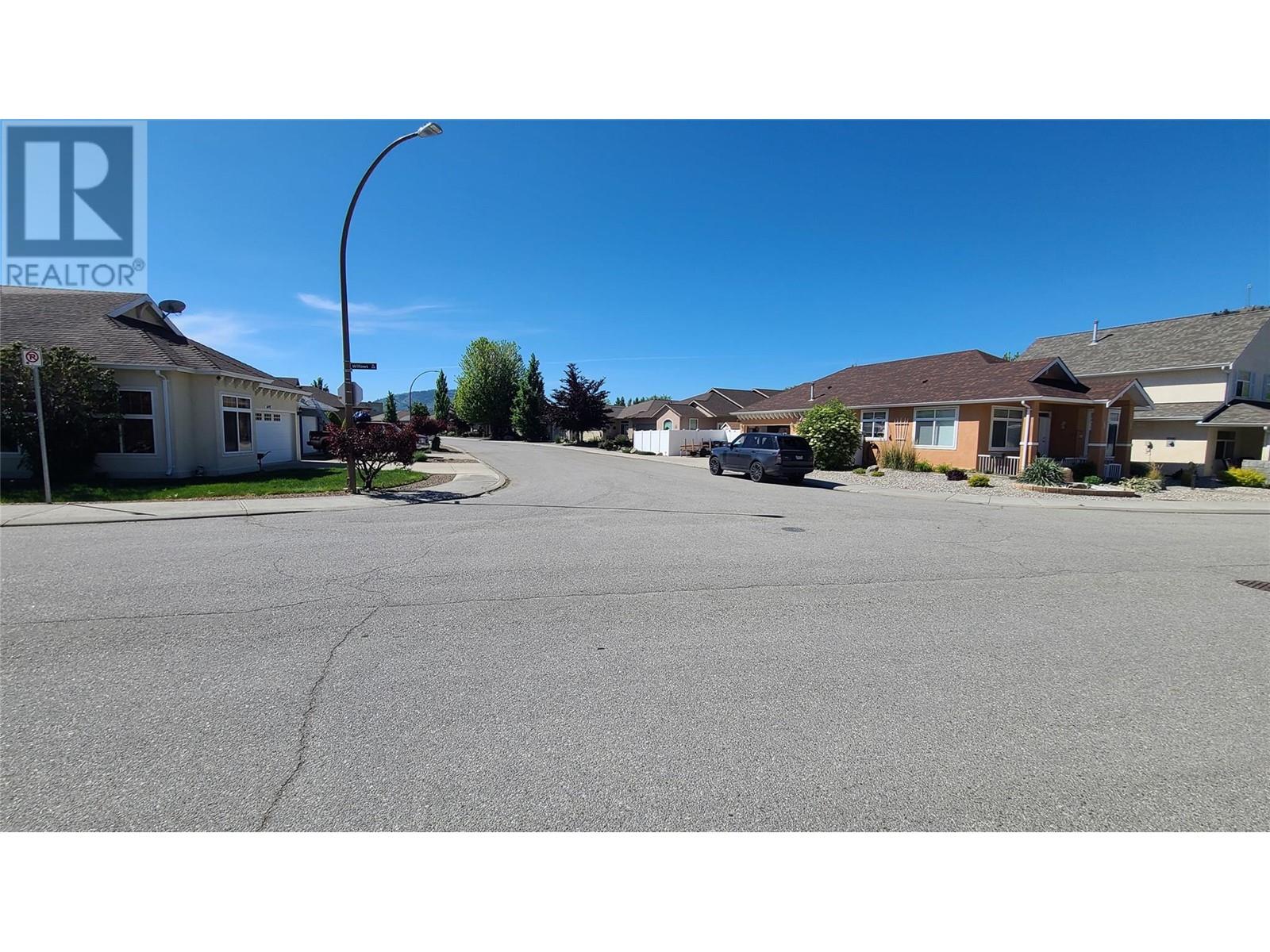 260 Willows Place, Oliver, British Columbia  V0H 1T4 - Photo 24 - 10349564