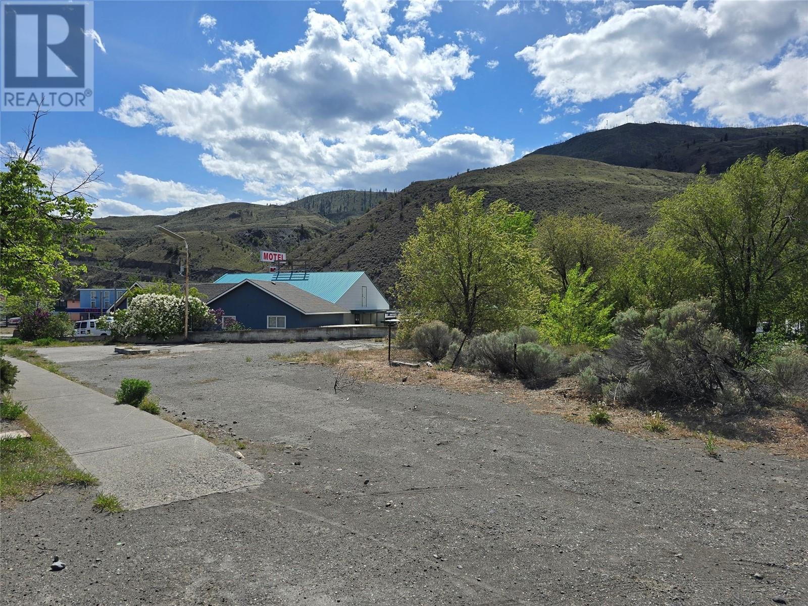 1170 Trans Canada Highway, Cache Creek, British Columbia  V0K 1K0 - Photo 2 - 10347527
