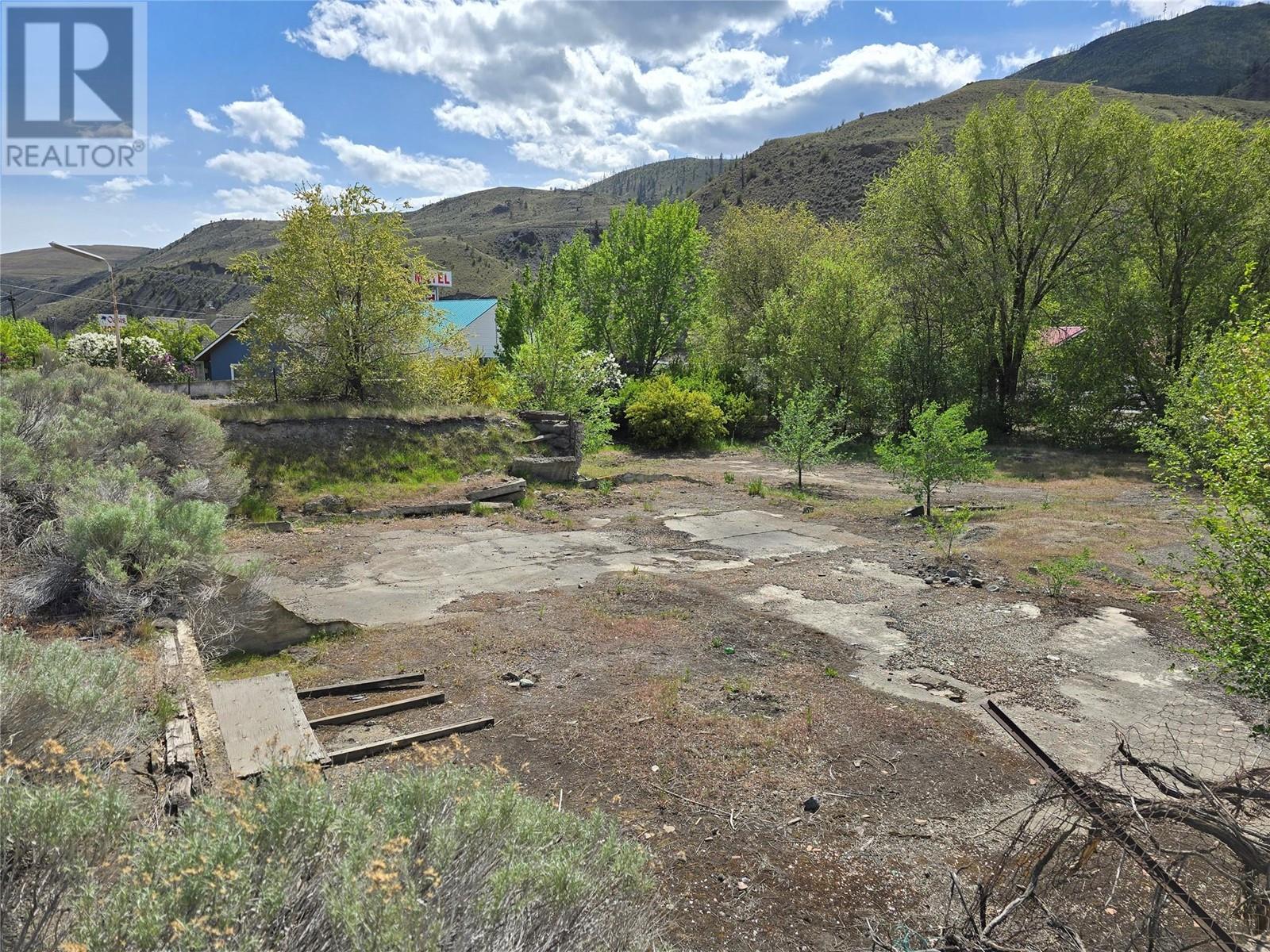 1170 Trans Canada Highway, Cache Creek, British Columbia  V0K 1K0 - Photo 4 - 10347527