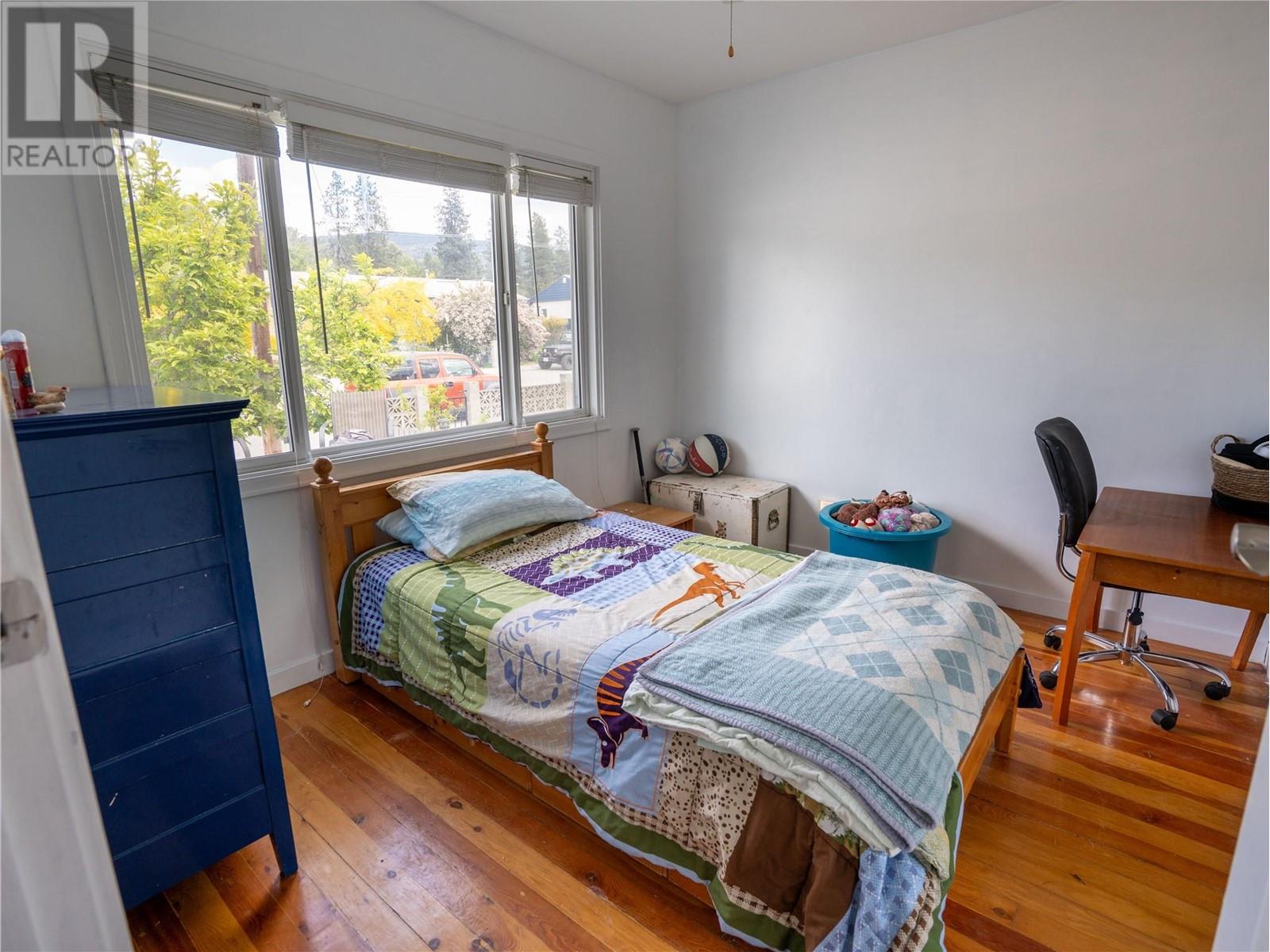 989 Kilwinning Street, Penticton, British Columbia  V2A 4N8 - Photo 15 - 10349476