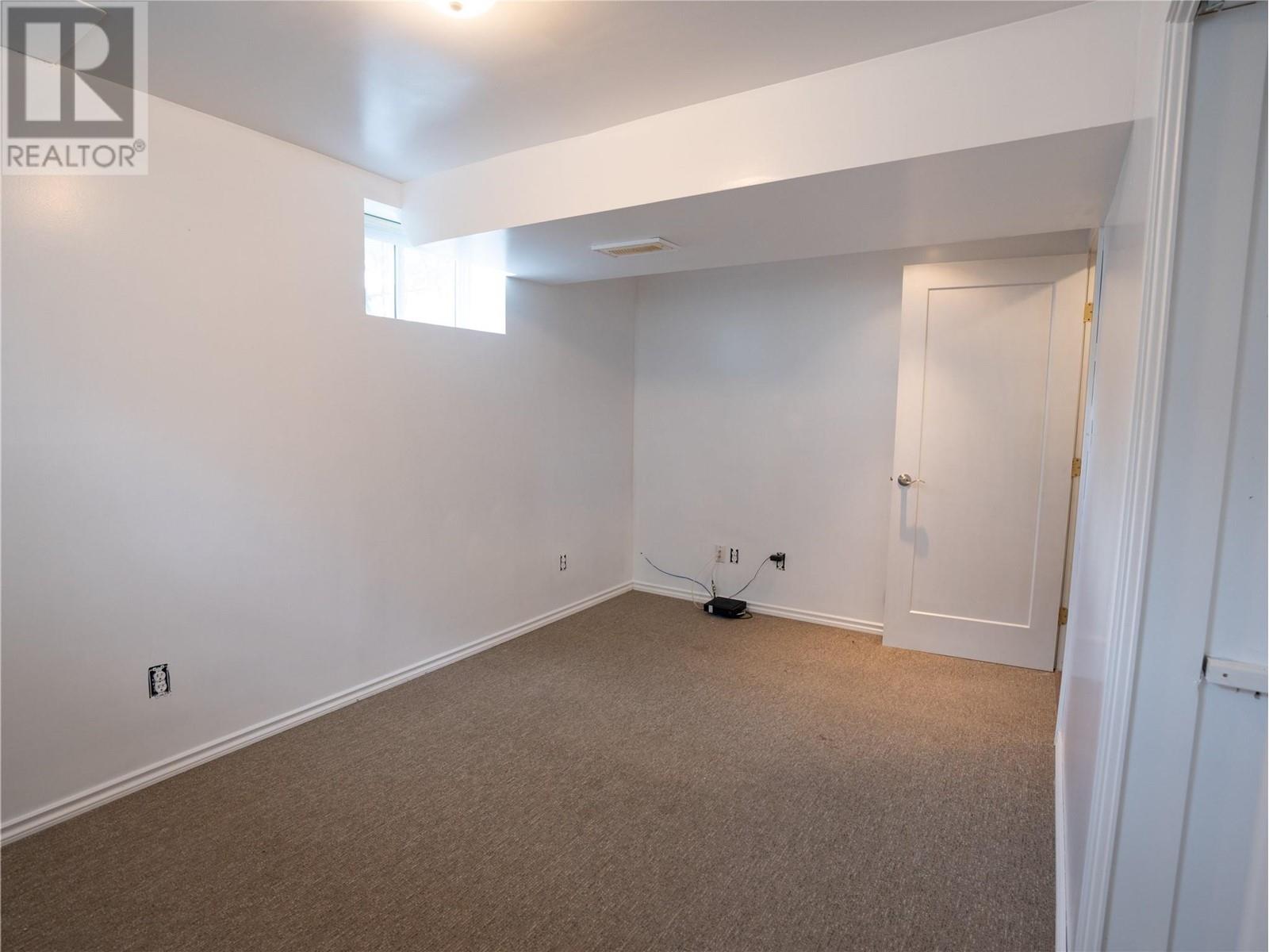 989 Kilwinning Street, Penticton, British Columbia  V2A 4N8 - Photo 19 - 10349476