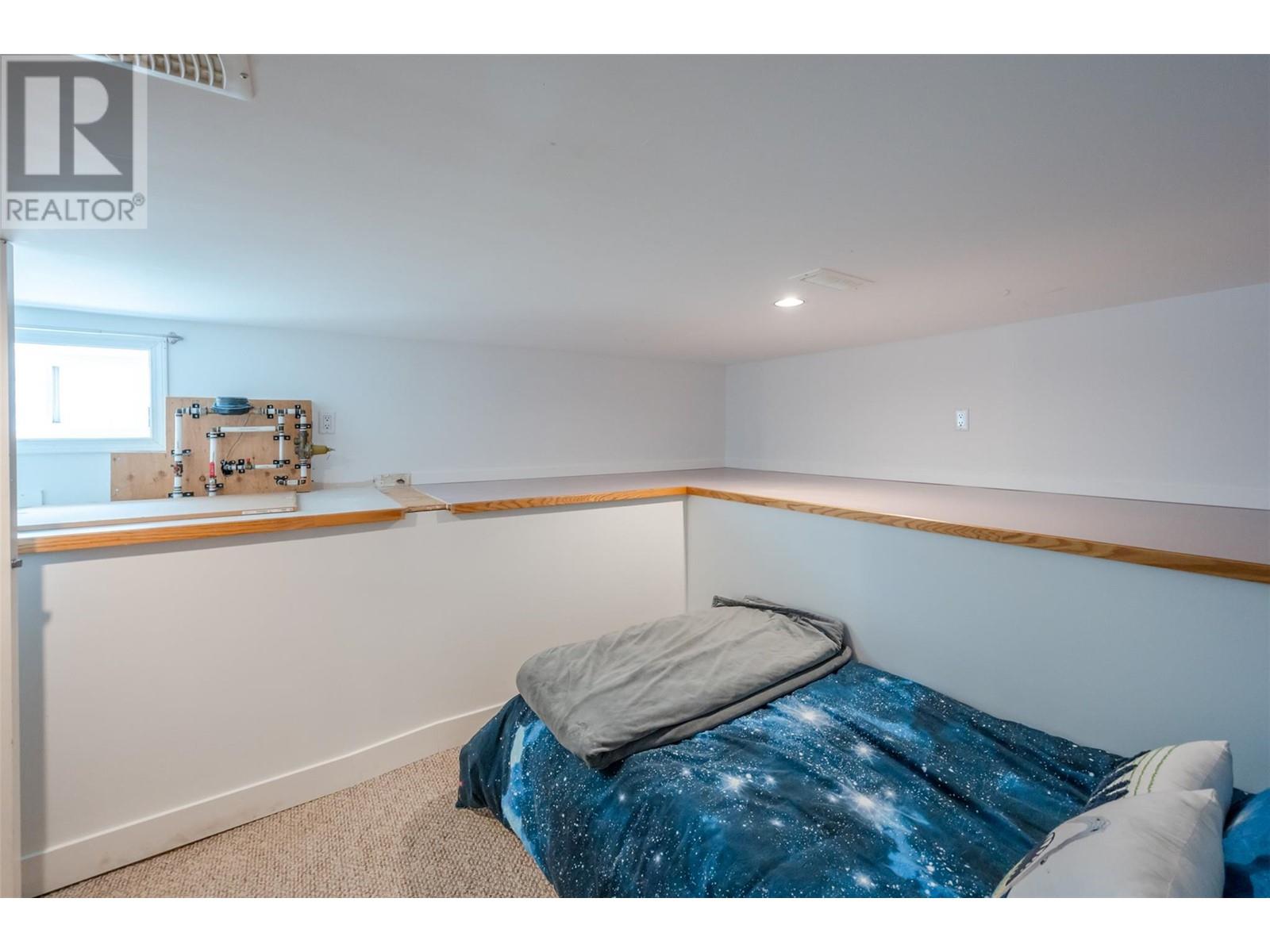 1073 Moosejaw Street, Penticton, British Columbia  V2A 5T5 - Photo 32 - 10349798