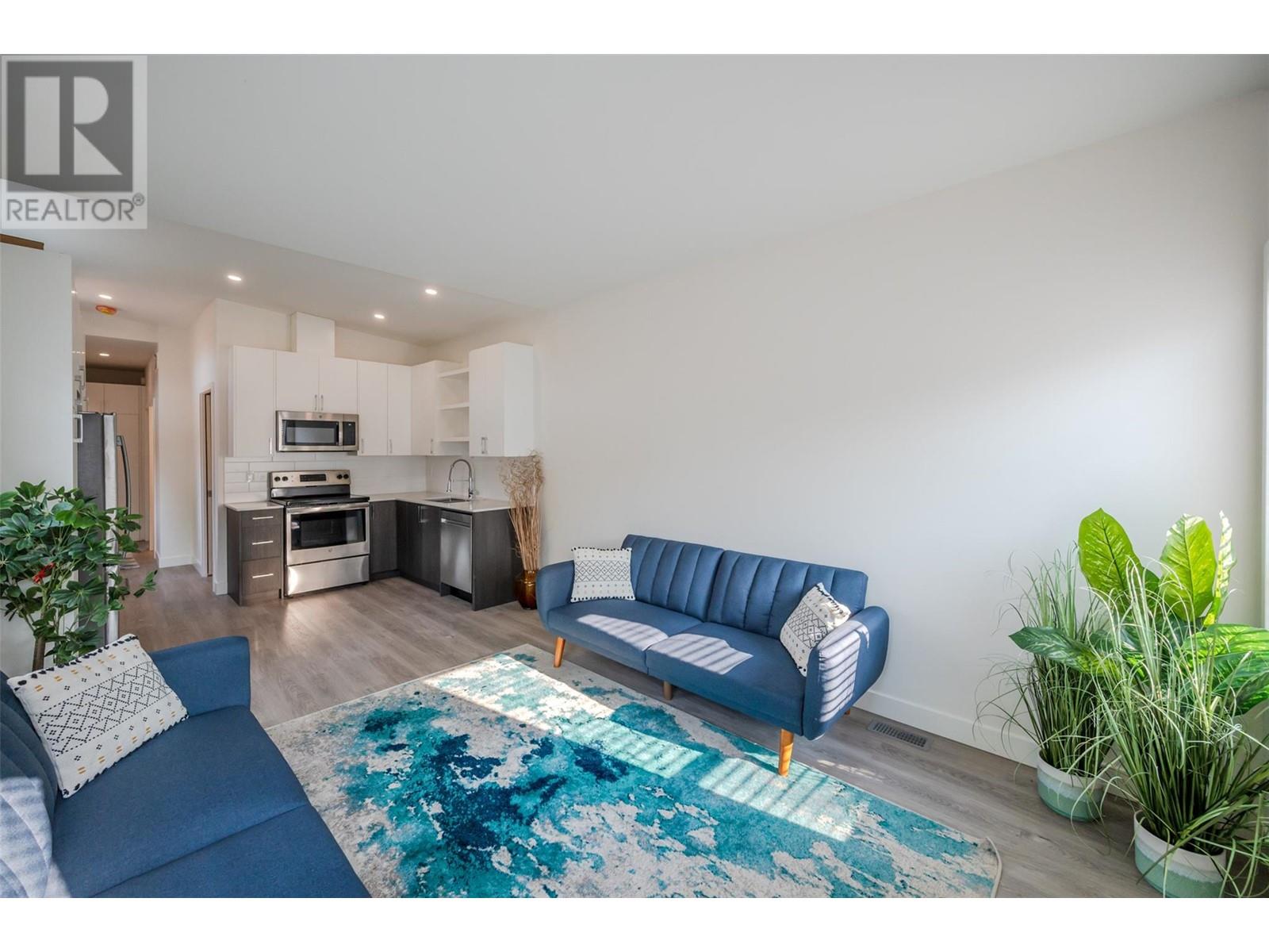 1073 Moosejaw Street, Penticton, British Columbia  V2A 5T5 - Photo 47 - 10349798