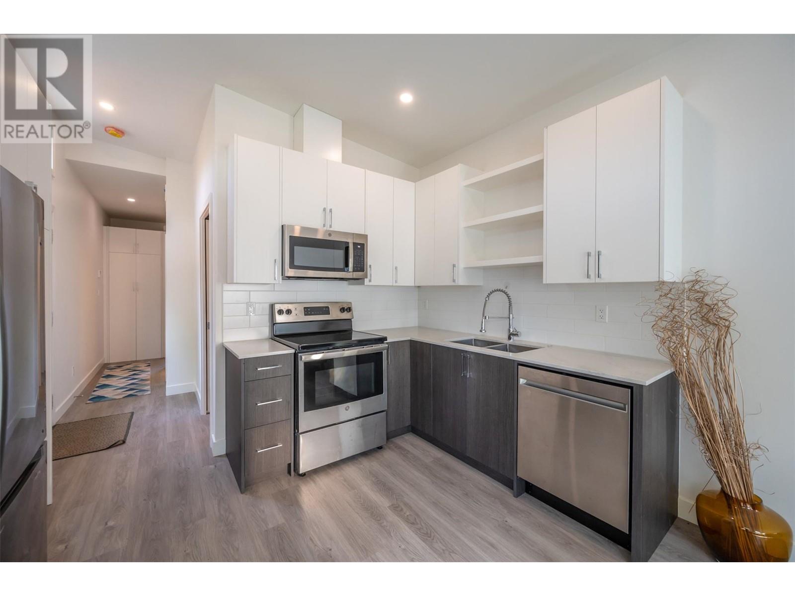 1073 Moosejaw Street, Penticton, British Columbia  V2A 5T5 - Photo 49 - 10349798