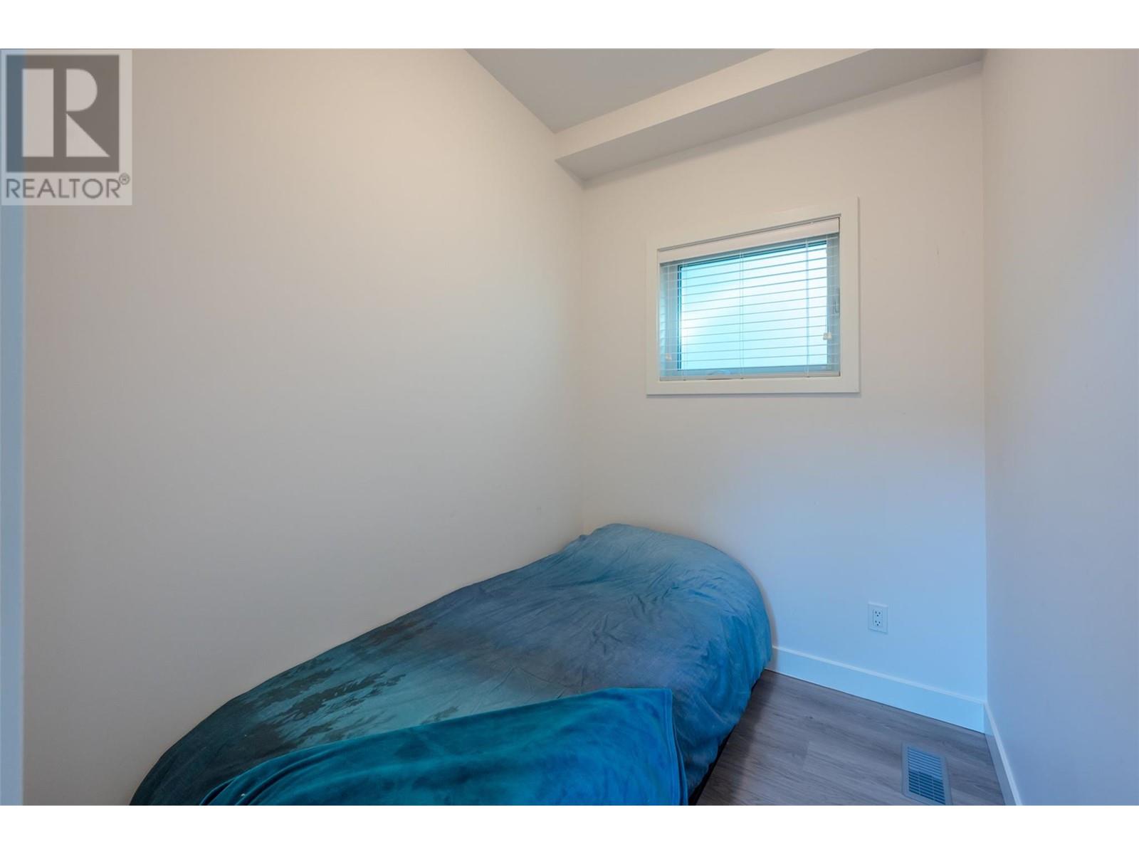 1073 Moosejaw Street, Penticton, British Columbia  V2A 5T5 - Photo 50 - 10349798