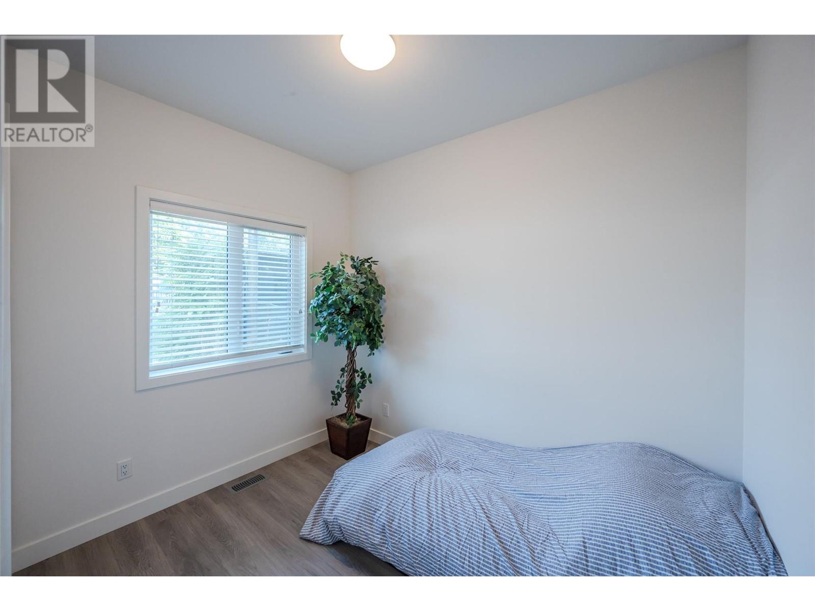 1073 Moosejaw Street, Penticton, British Columbia  V2A 5T5 - Photo 53 - 10349798