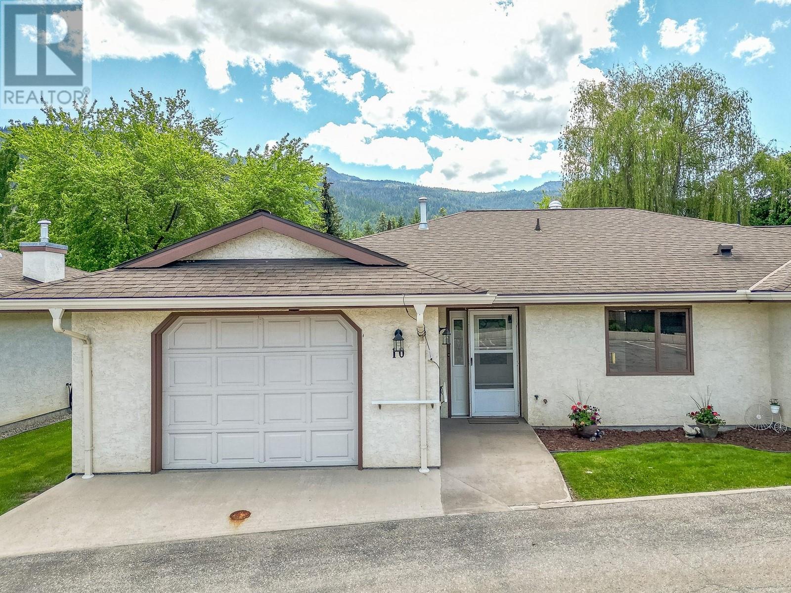 151 8 Avenue Sw Unit# 10, Salmon Arm, British Columbia  V1E 1B9 - Photo 1 - 10349190