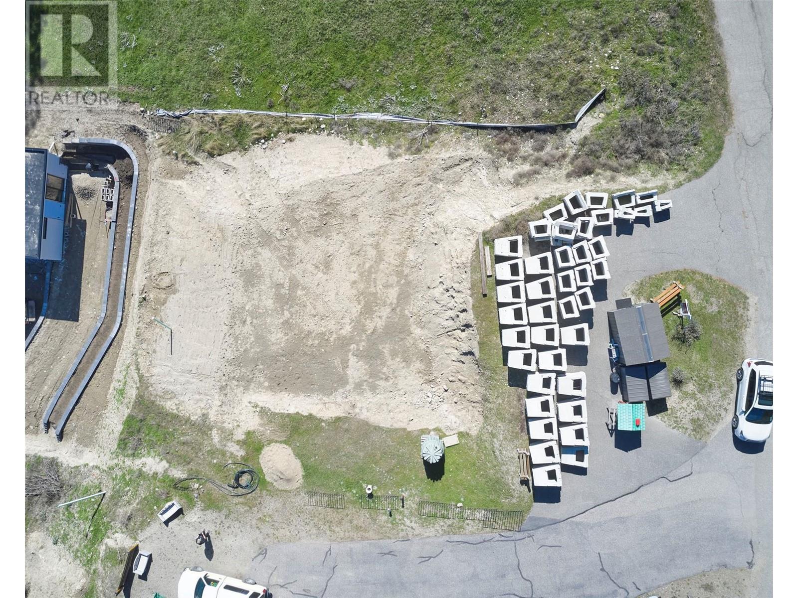 8841 Adventure Bay Road, Vernon, British Columbia  V1H 1E1 - Photo 12 - 10349839