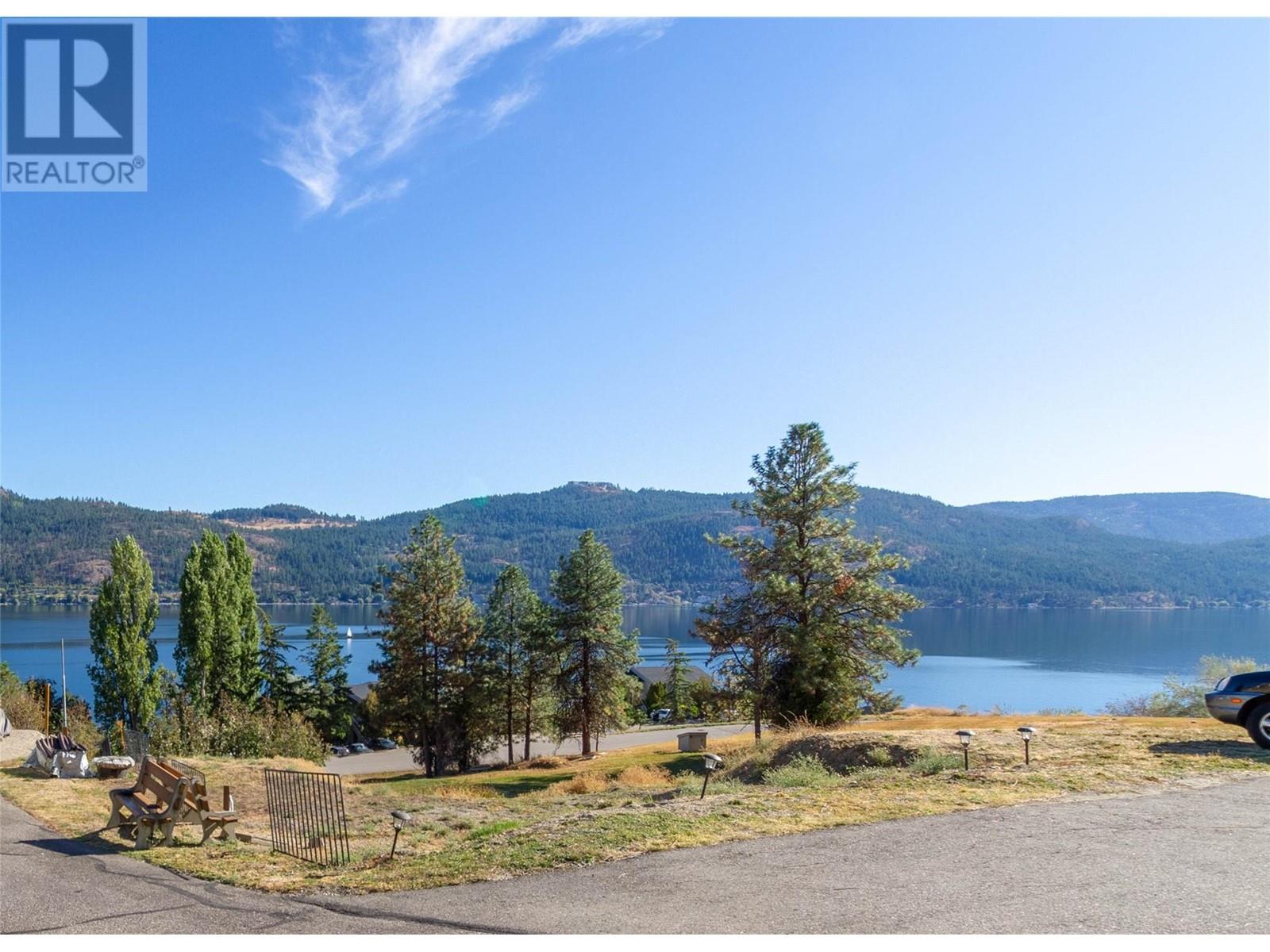 8841 Adventure Bay Road, Vernon, British Columbia  V1H 1E1 - Photo 3 - 10349839