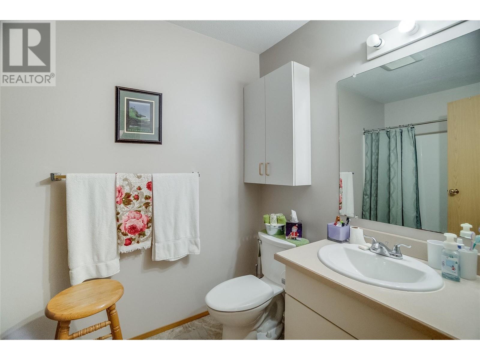 663 Columbia Avenue, Castlegar, British Columbia  V1N 1H1 - Photo 39 - 10348899