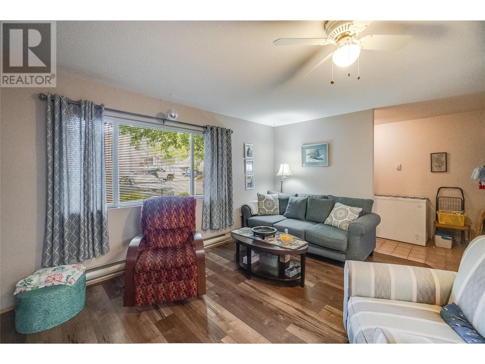 663 Columbia Avenue, Castlegar, British Columbia  V1N 1H1 - Photo 40 - 10348899