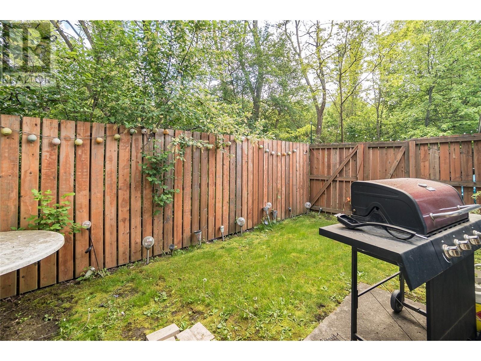 663 Columbia Avenue, Castlegar, British Columbia  V1N 1H1 - Photo 41 - 10348899