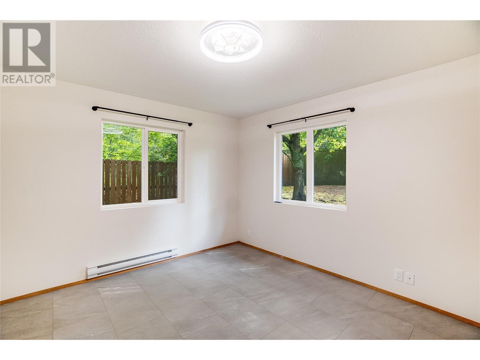 663 Columbia Avenue, Castlegar, British Columbia  V1N 1H1 - Photo 77 - 10348899