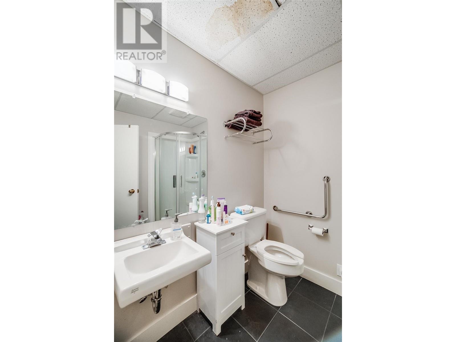 663 Columbia Avenue, Castlegar, British Columbia  V1N 1H1 - Photo 91 - 10348899