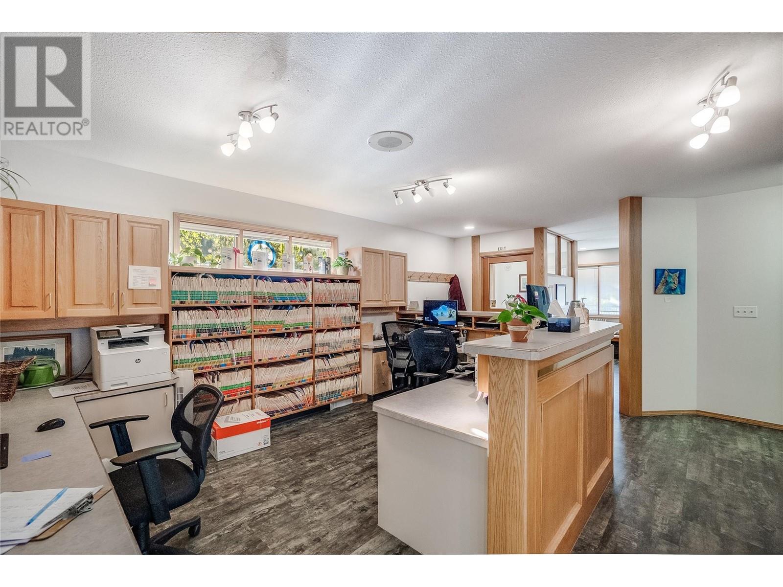 663 Columbia Avenue, Castlegar, British Columbia  V1N 1H1 - Photo 96 - 10348899