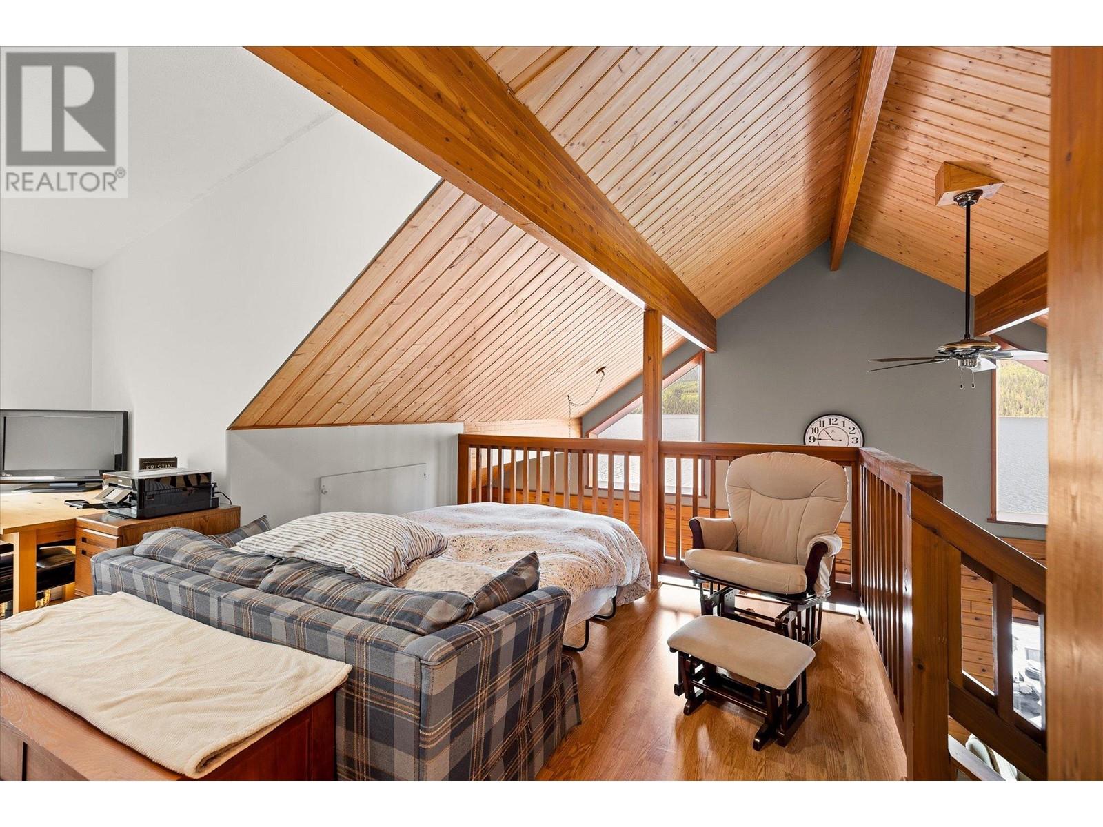 3546 Mabel Lake Road, Lumby, British Columbia  V0E 2E6 - Photo 32 - 10349112