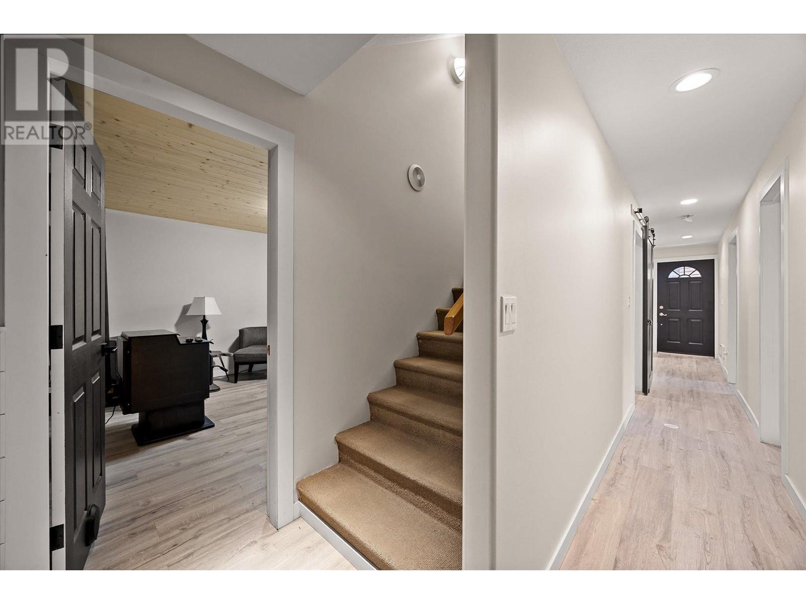 3546 Mabel Lake Road, Lumby, British Columbia  V0E 2E6 - Photo 39 - 10349112