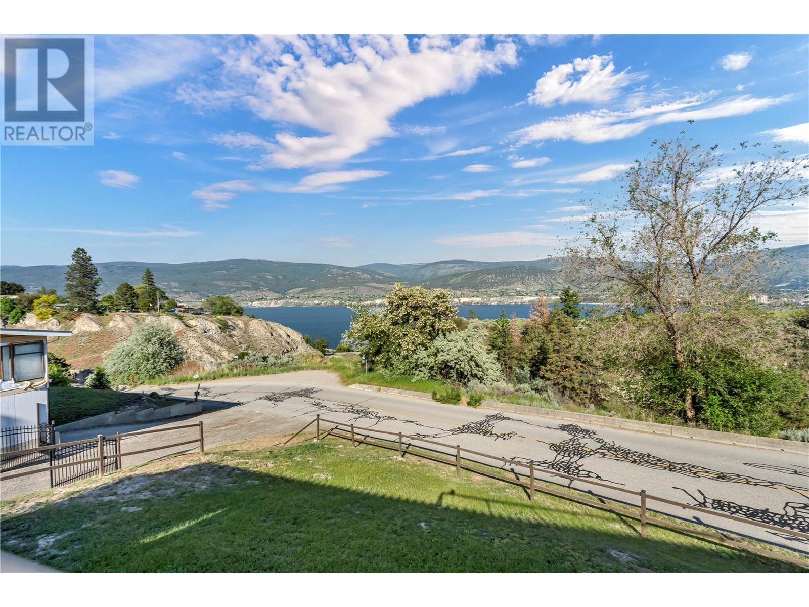 320 Sage Mesa Drive, Penticton, British Columbia  V2A 9A2 - Photo 10 - 10350003