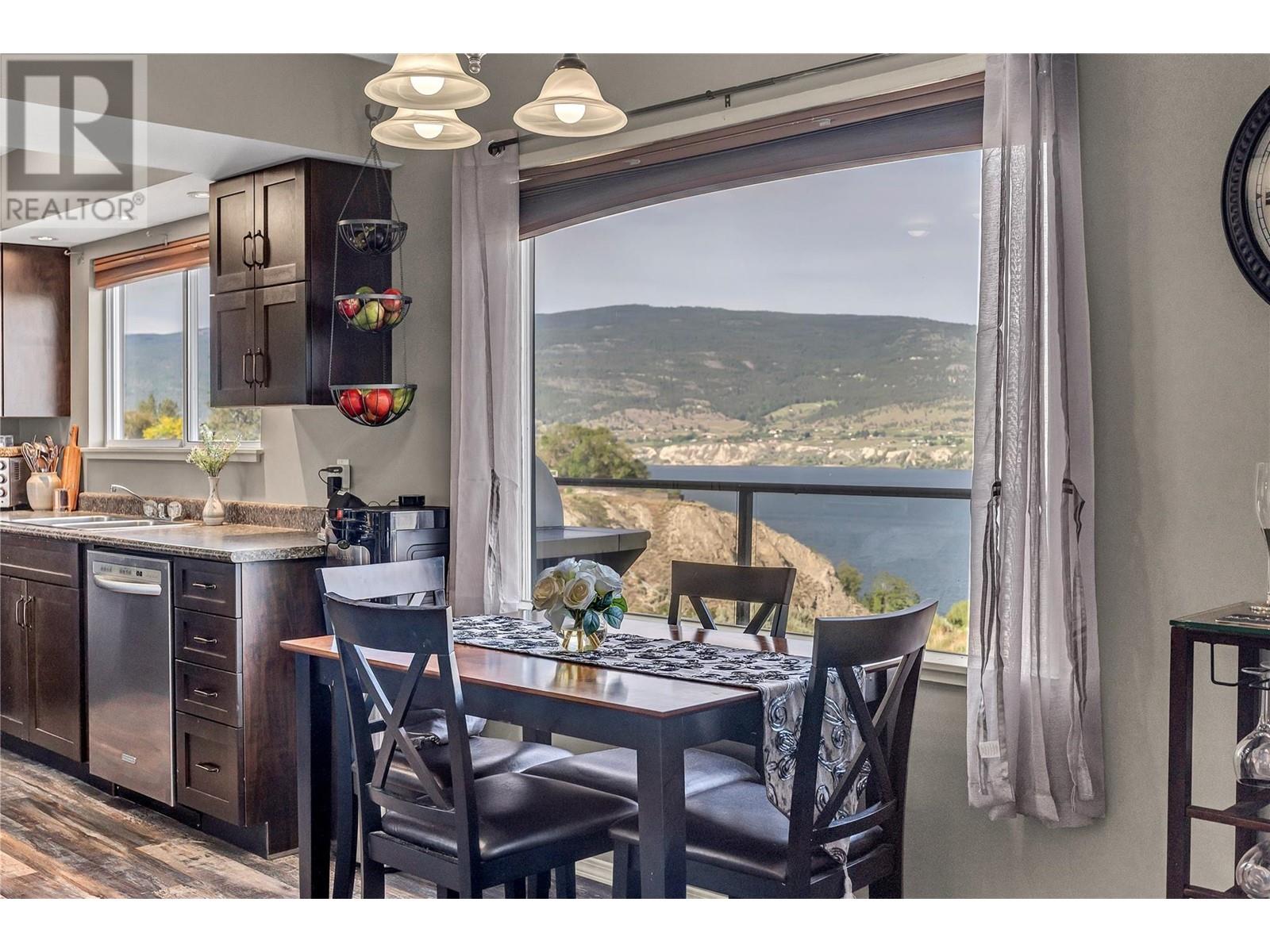 320 Sage Mesa Drive, Penticton, British Columbia  V2A 9A2 - Photo 4 - 10350003