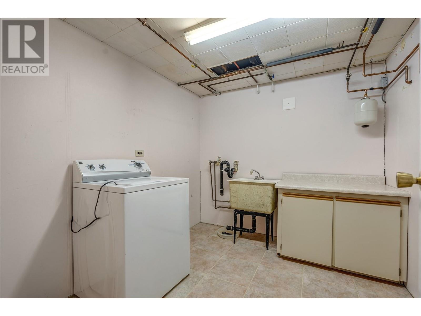 610 Vedette Drive, Penticton, British Columbia  V2A 7K8 - Photo 34 - 10350024