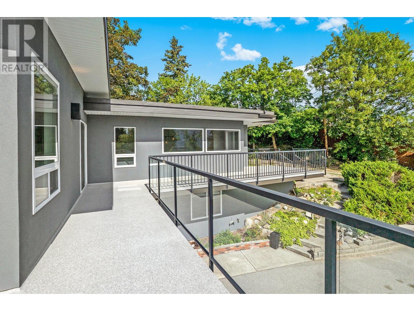 220 West Bench Drive, Penticton, British Columbia  V2A 8X8 - Photo 45 - 10350033