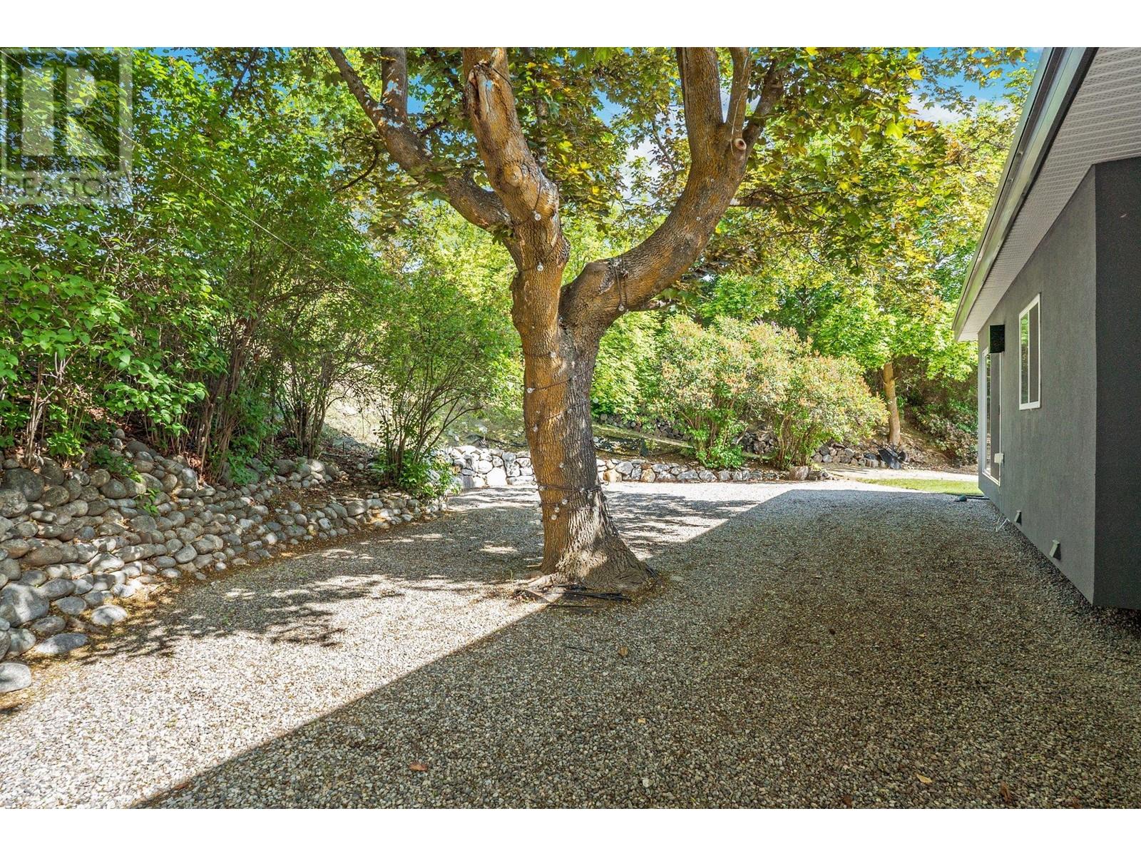 220 West Bench Drive, Penticton, British Columbia  V2A 8X8 - Photo 63 - 10350033