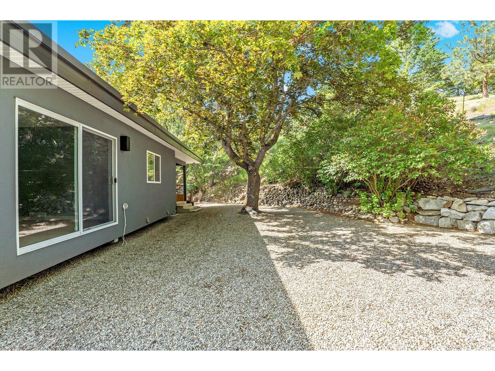220 West Bench Drive, Penticton, British Columbia  V2A 8X8 - Photo 64 - 10350033