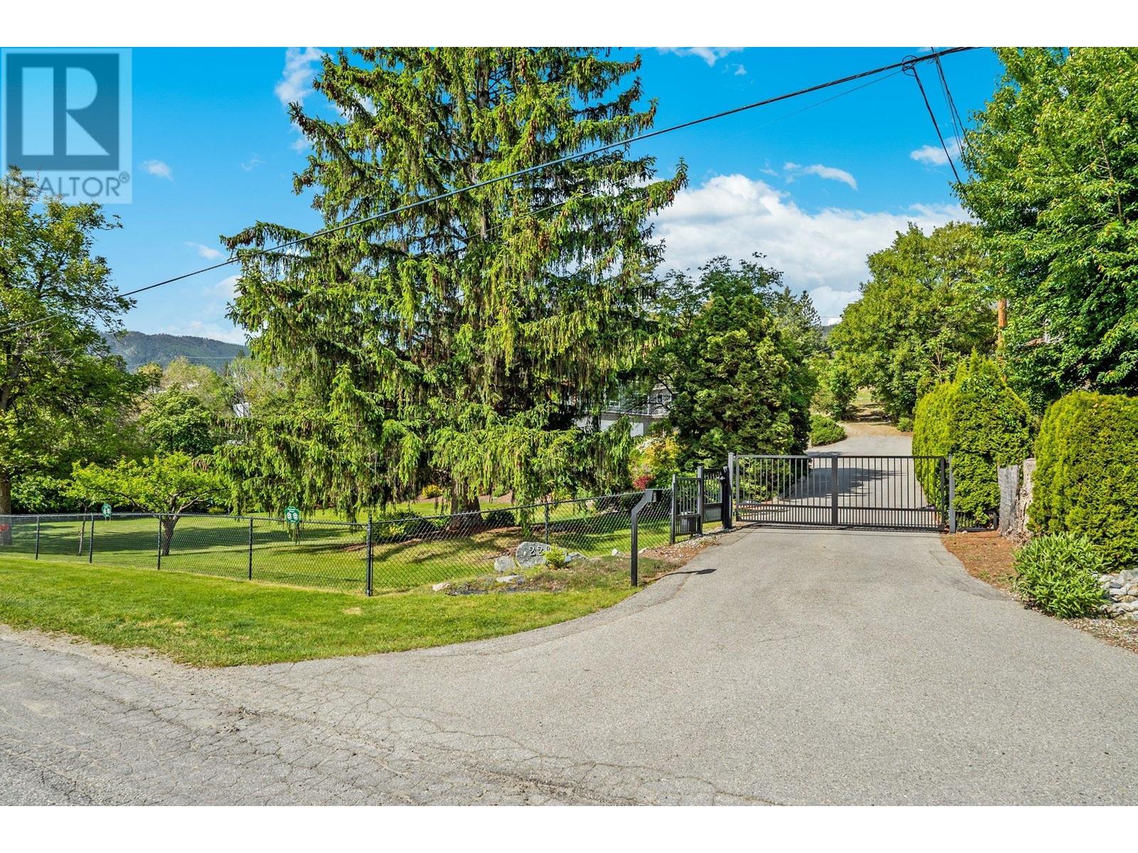 220 West Bench Drive, Penticton, British Columbia  V2A 8X8 - Photo 74 - 10350033