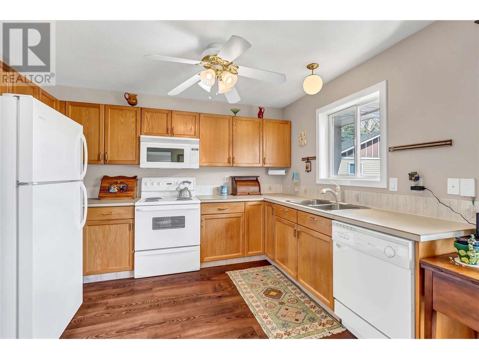 3322 South Main Street Unit# 5, Penticton, British Columbia  V2A 5J6 - Photo 4 - 10349645