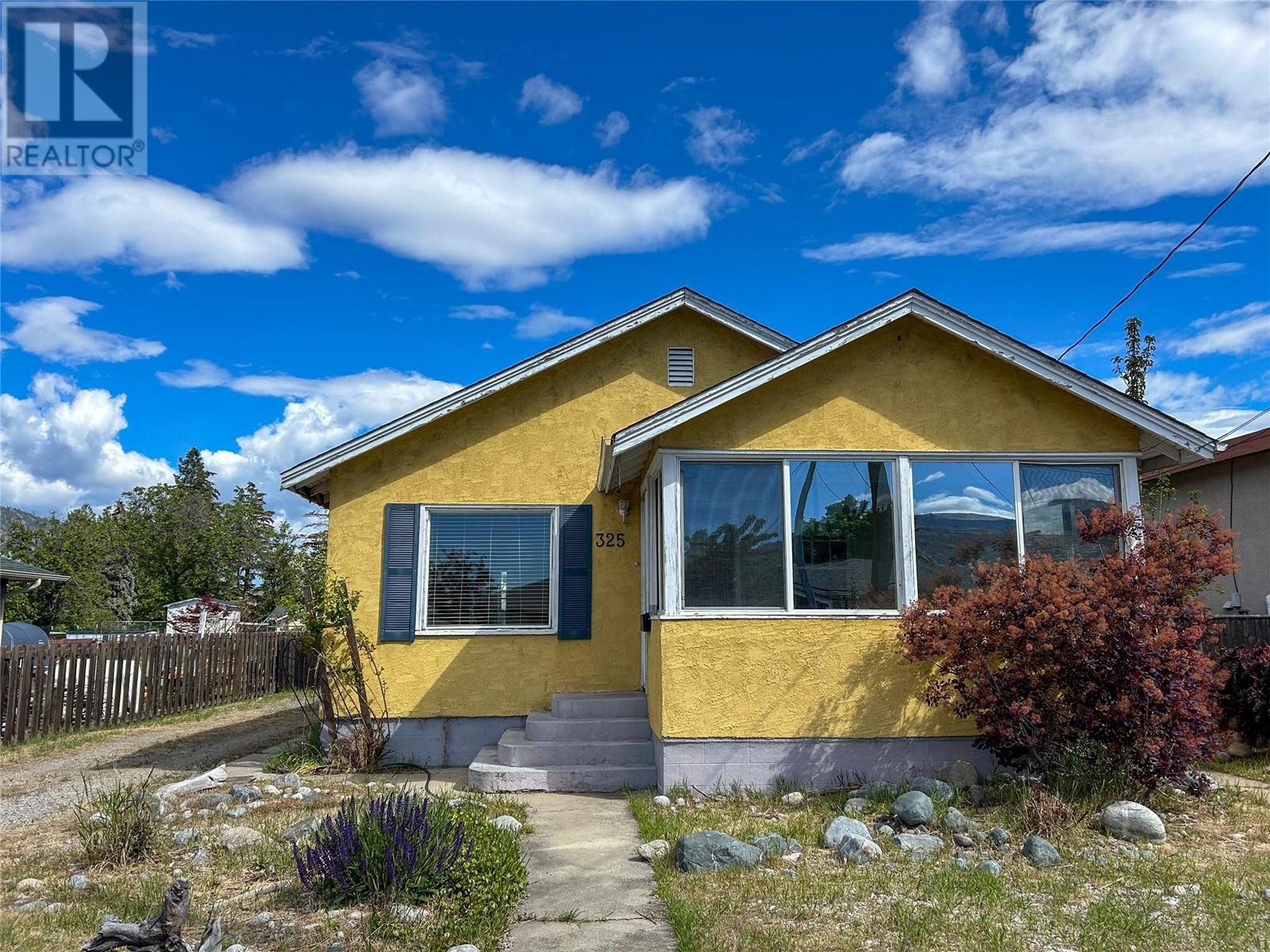 325 Nelson Avenue, Penticton, British Columbia  V2A 2L1 - Photo 1 - 10350123