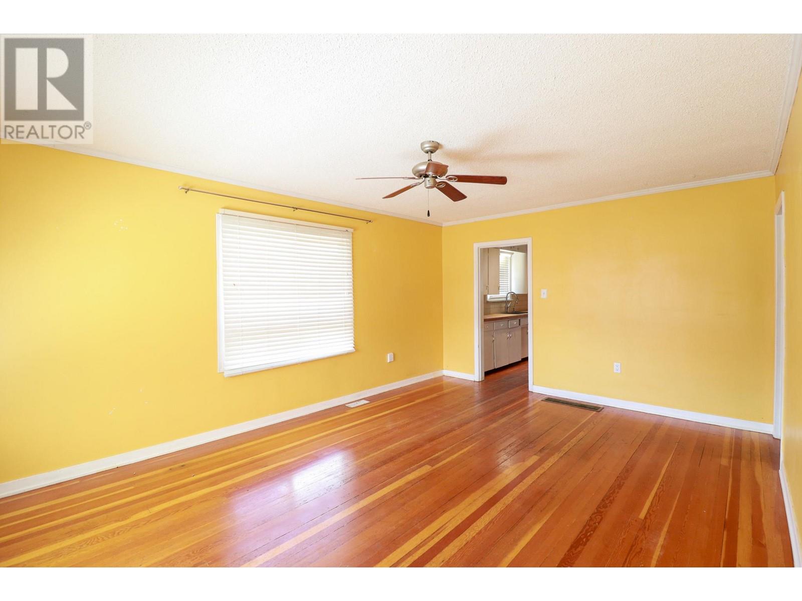 325 Nelson Avenue, Penticton, British Columbia  V2A 2L1 - Photo 5 - 10350123
