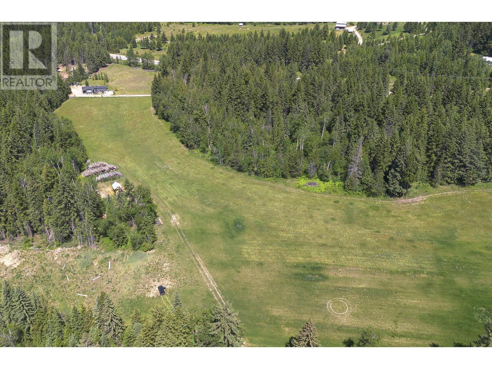 943 Raft River Road, Clearwater, British Columbia  V0E 1N1 - Photo 10 - 10349762