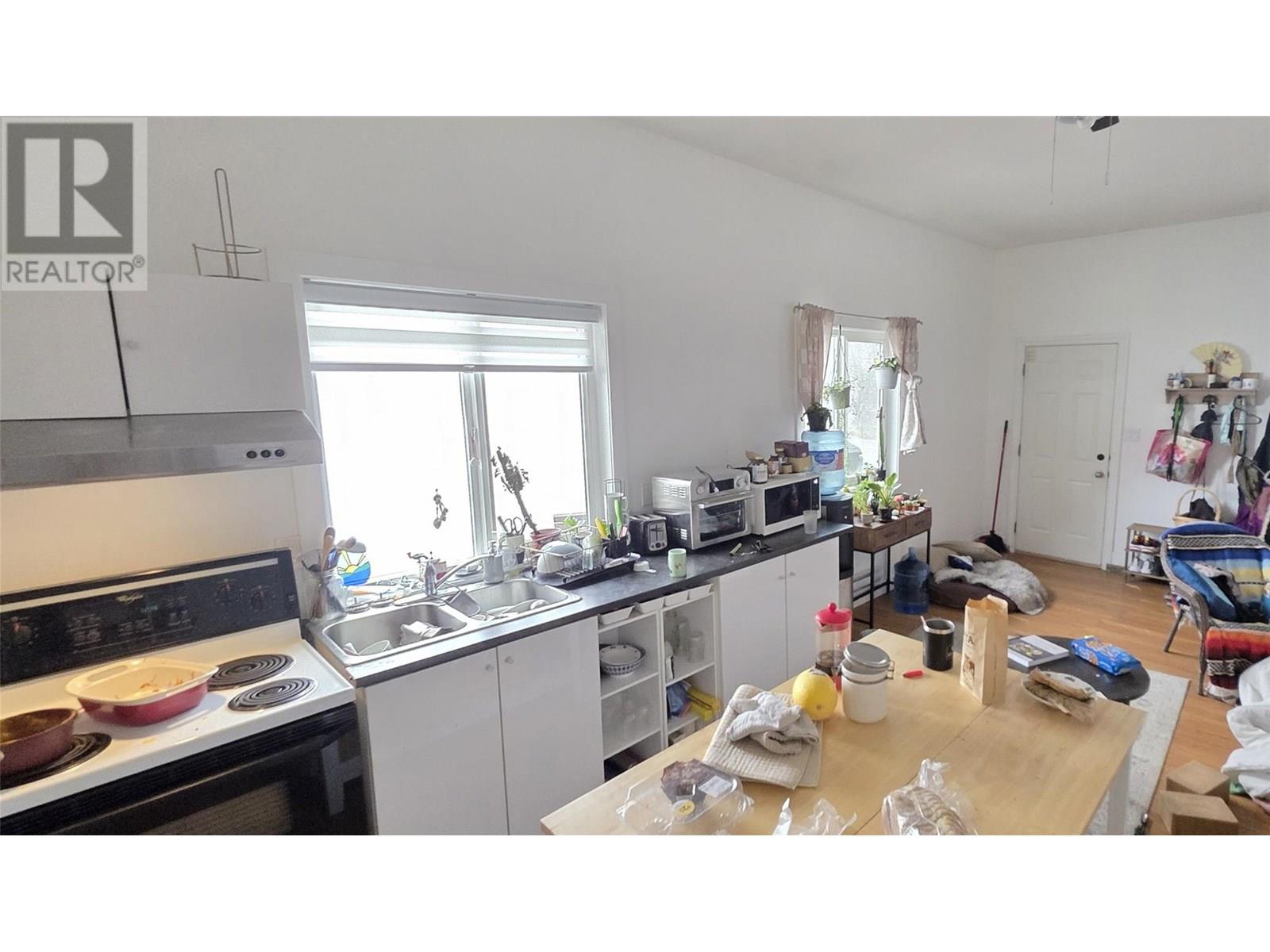 5078 Cousins Place, Peachland, British Columbia  V0x 1X2 - Photo 11 - 10350134