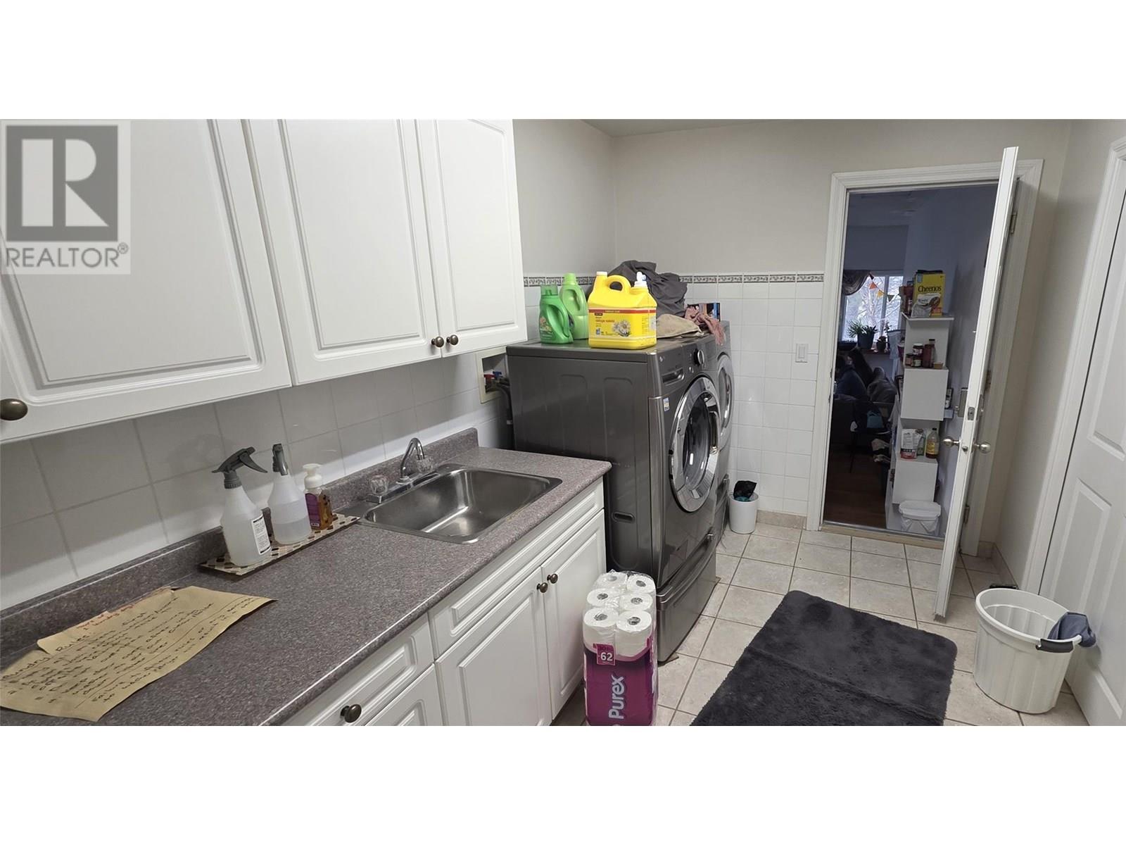 5078 Cousins Place, Peachland, British Columbia  V0x 1X2 - Photo 8 - 10350134