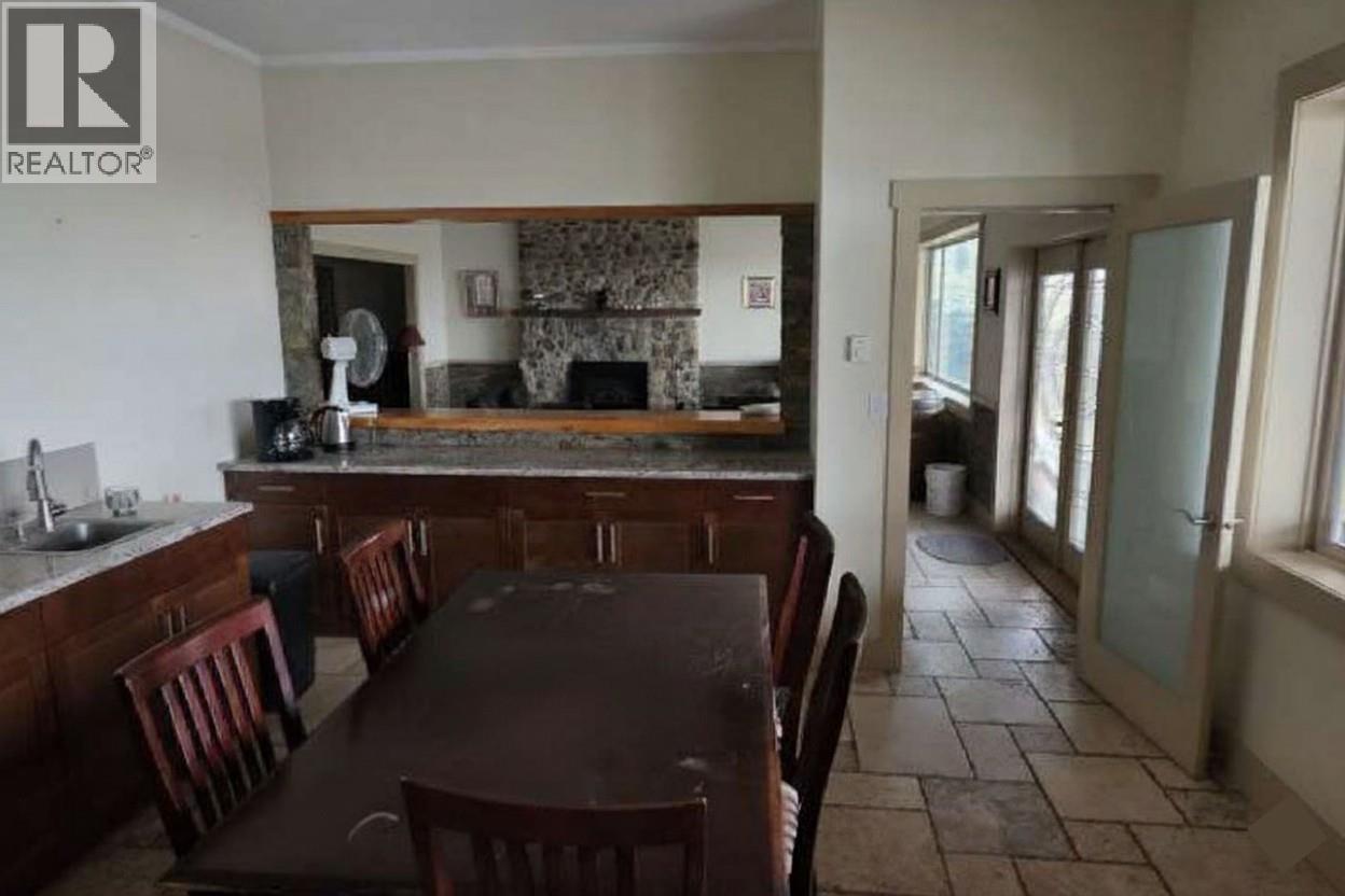 5078 Cousins Place, Peachland, British Columbia  V0x 1X2 - Photo 5 - 10350115