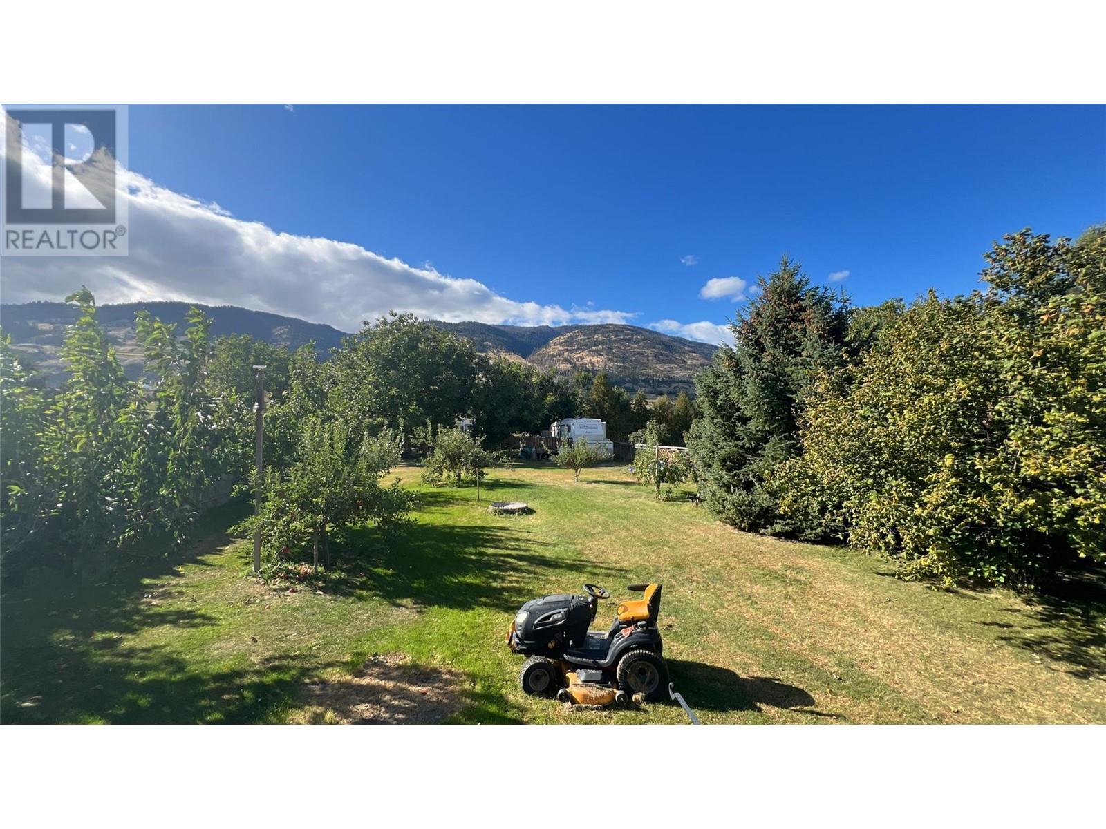 5246 Haynes Road, Oliver, British Columbia  V0H 1T1 - Photo 4 - 10349635