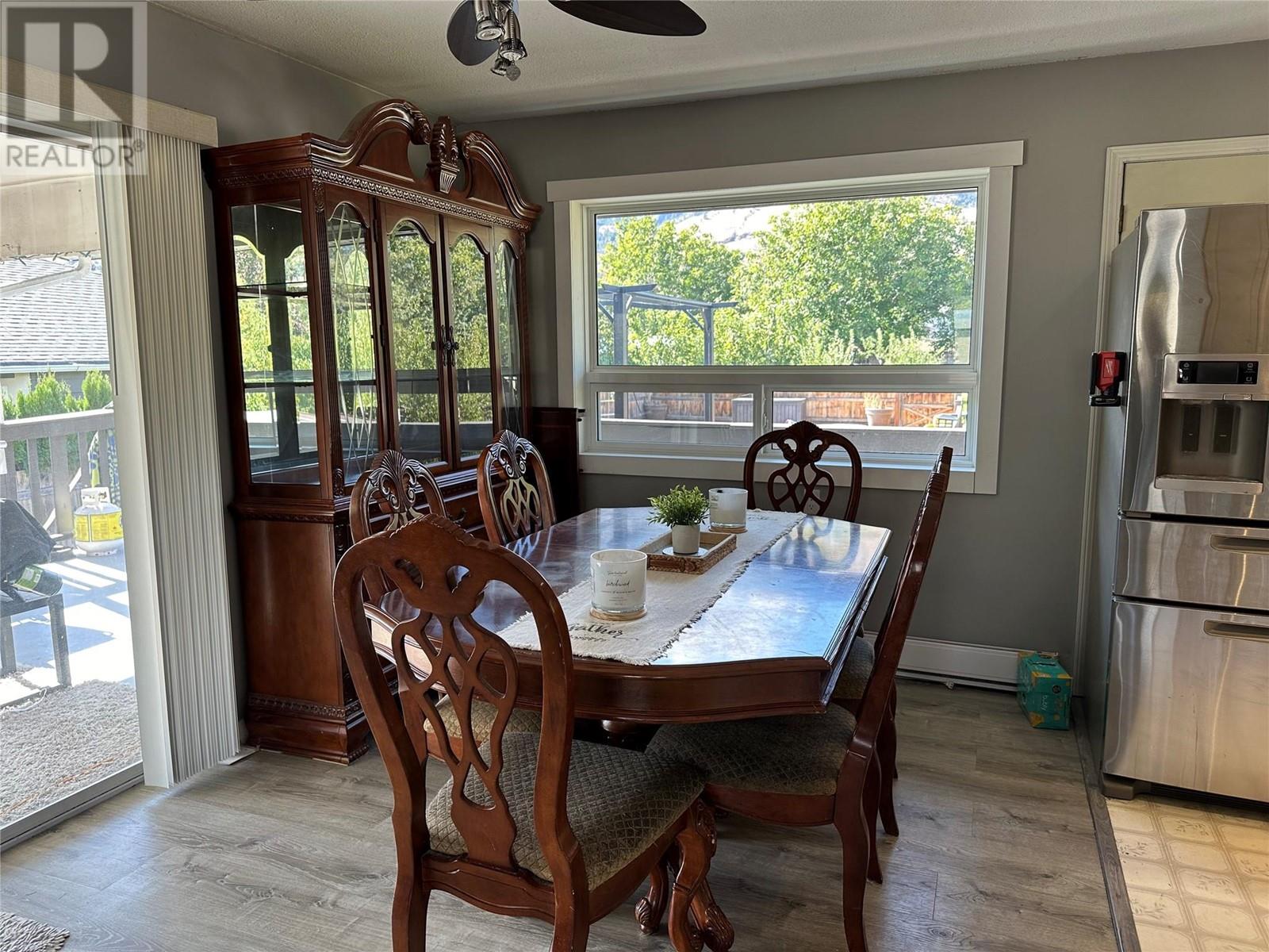 5246 Haynes Road, Oliver, British Columbia  V0H 1T1 - Photo 6 - 10349635