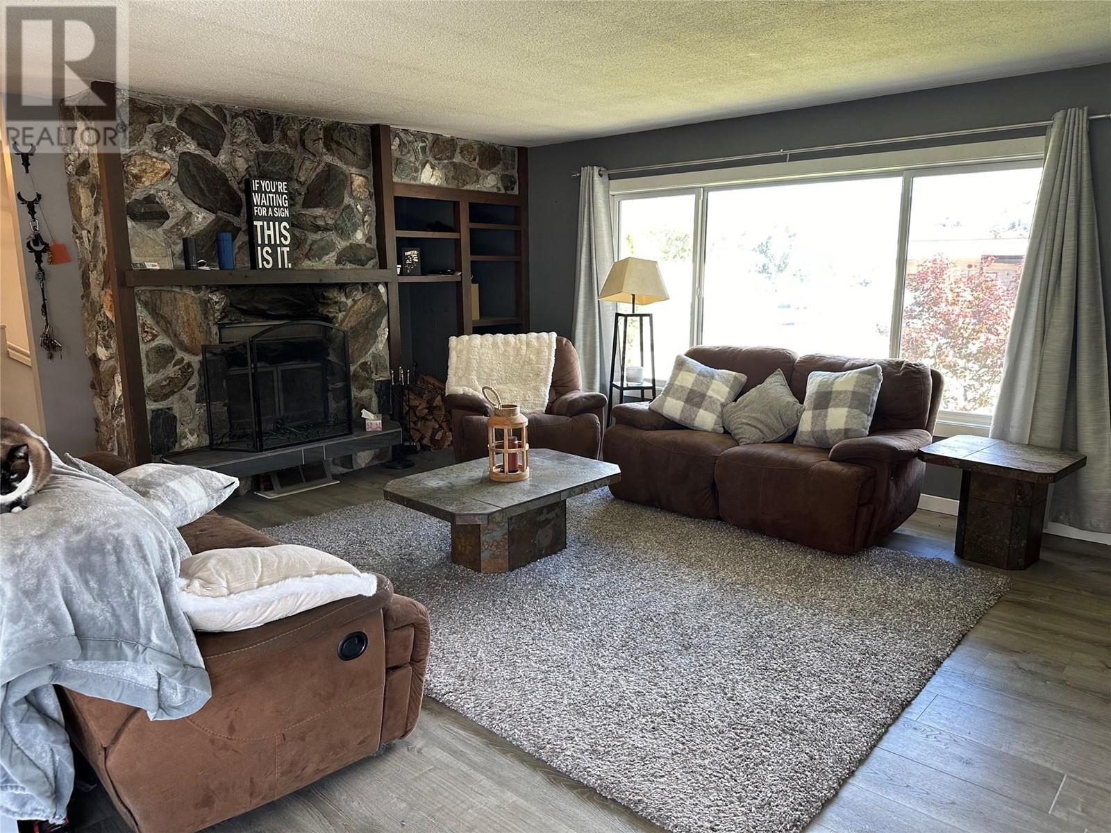 5246 Haynes Road, Oliver, British Columbia  V0H 1T1 - Photo 7 - 10349635