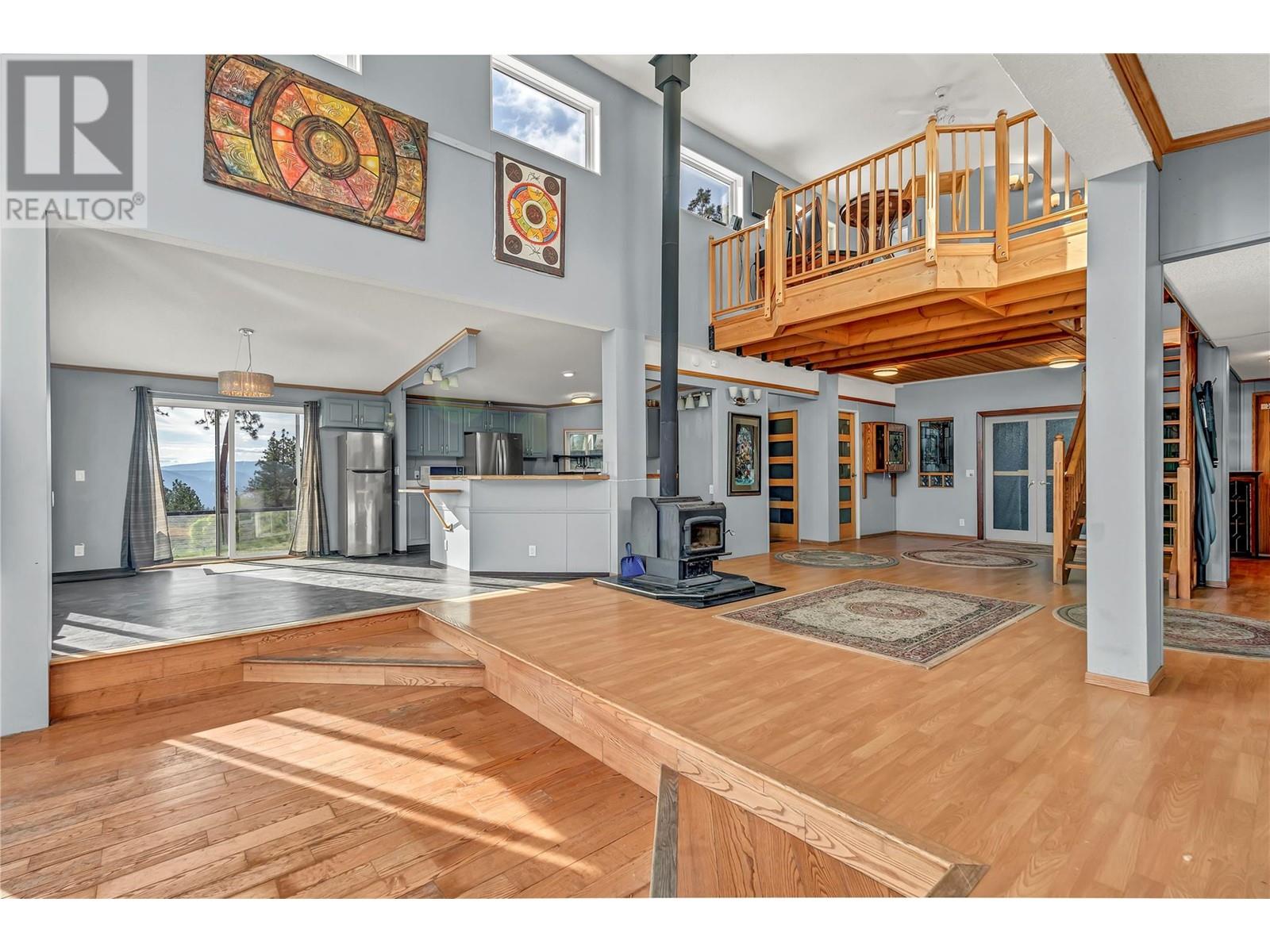 2081 Carmi Road, Penticton, British Columbia  V2A 8C5 - Photo 12 - 10350198