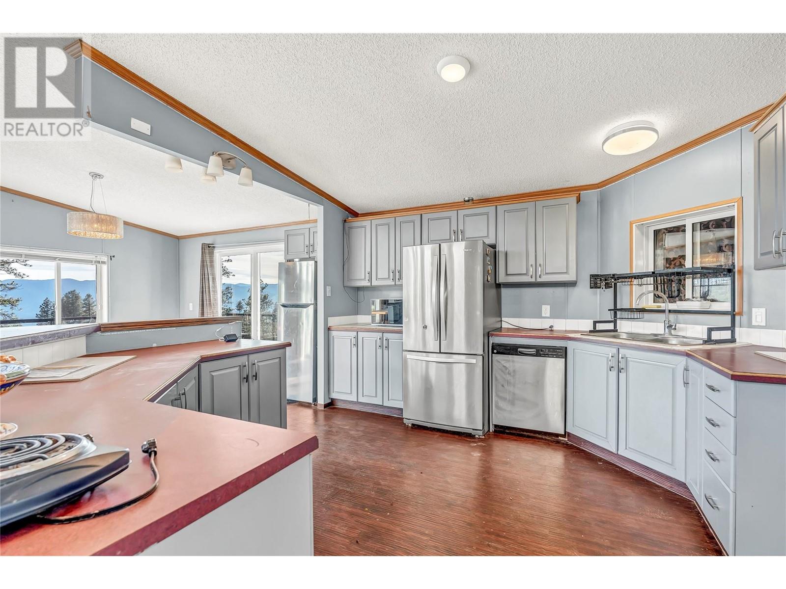 2081 Carmi Road, Penticton, British Columbia  V2A 8C5 - Photo 14 - 10350198