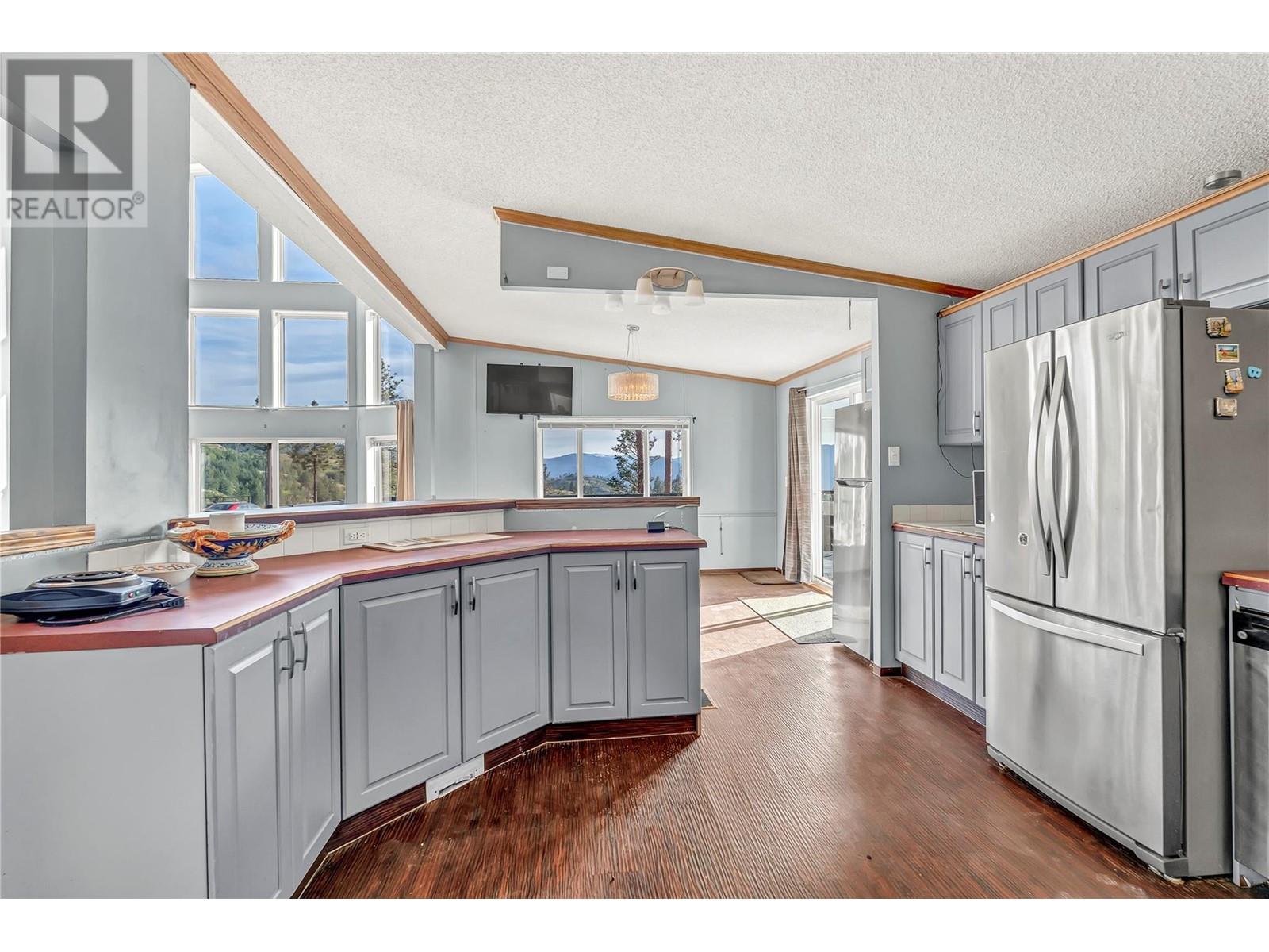 2081 Carmi Road, Penticton, British Columbia  V2A 8C5 - Photo 15 - 10350198
