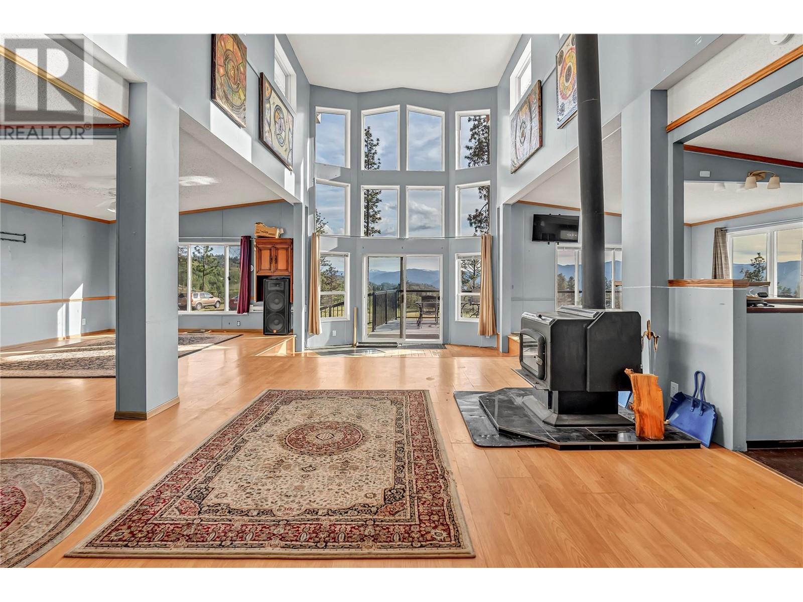 2081 Carmi Road, Penticton, British Columbia  V2A 8C5 - Photo 6 - 10350198